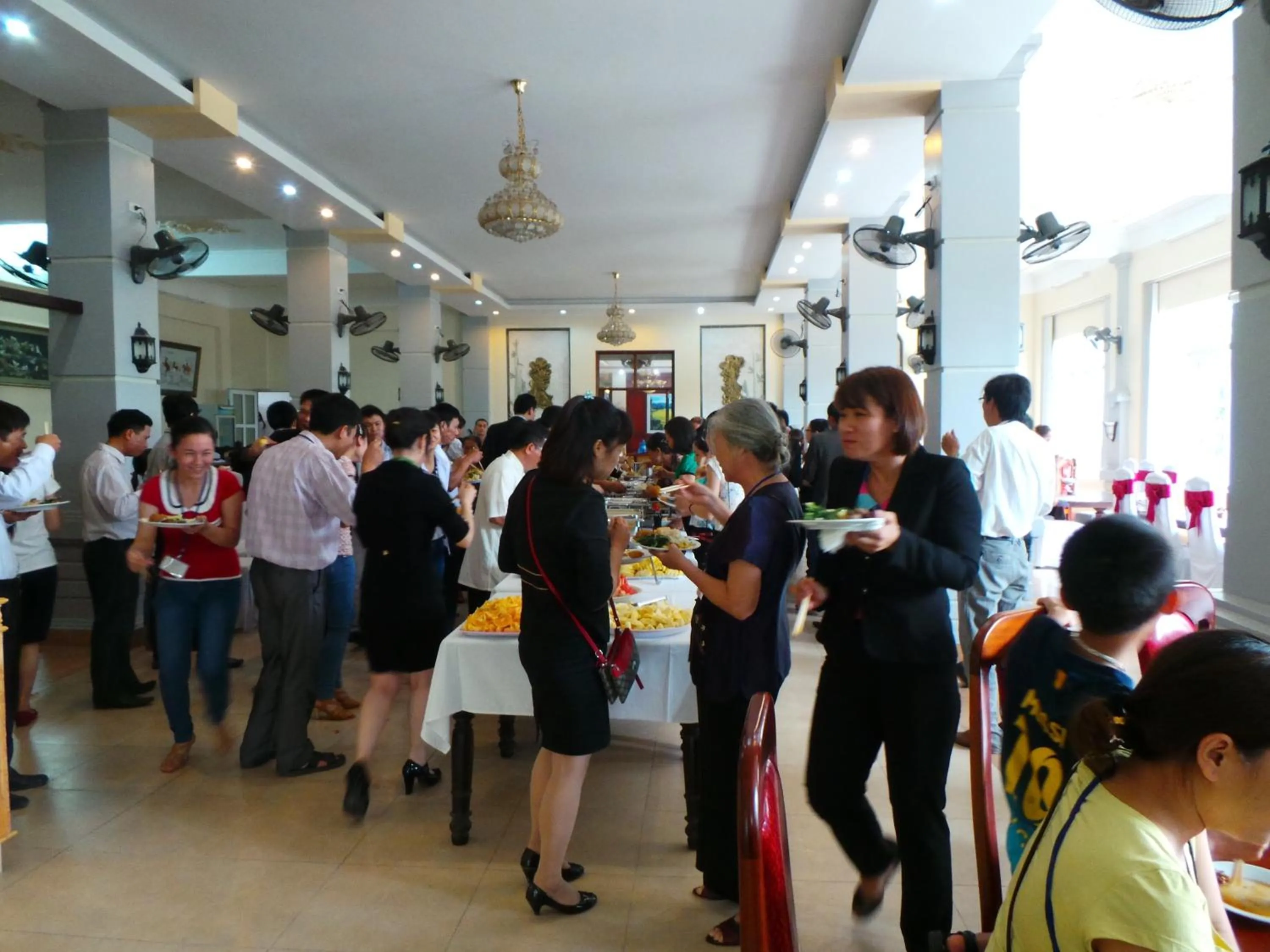 Restaurant/places to eat in Yen Nhi Hotel Ninh Binh