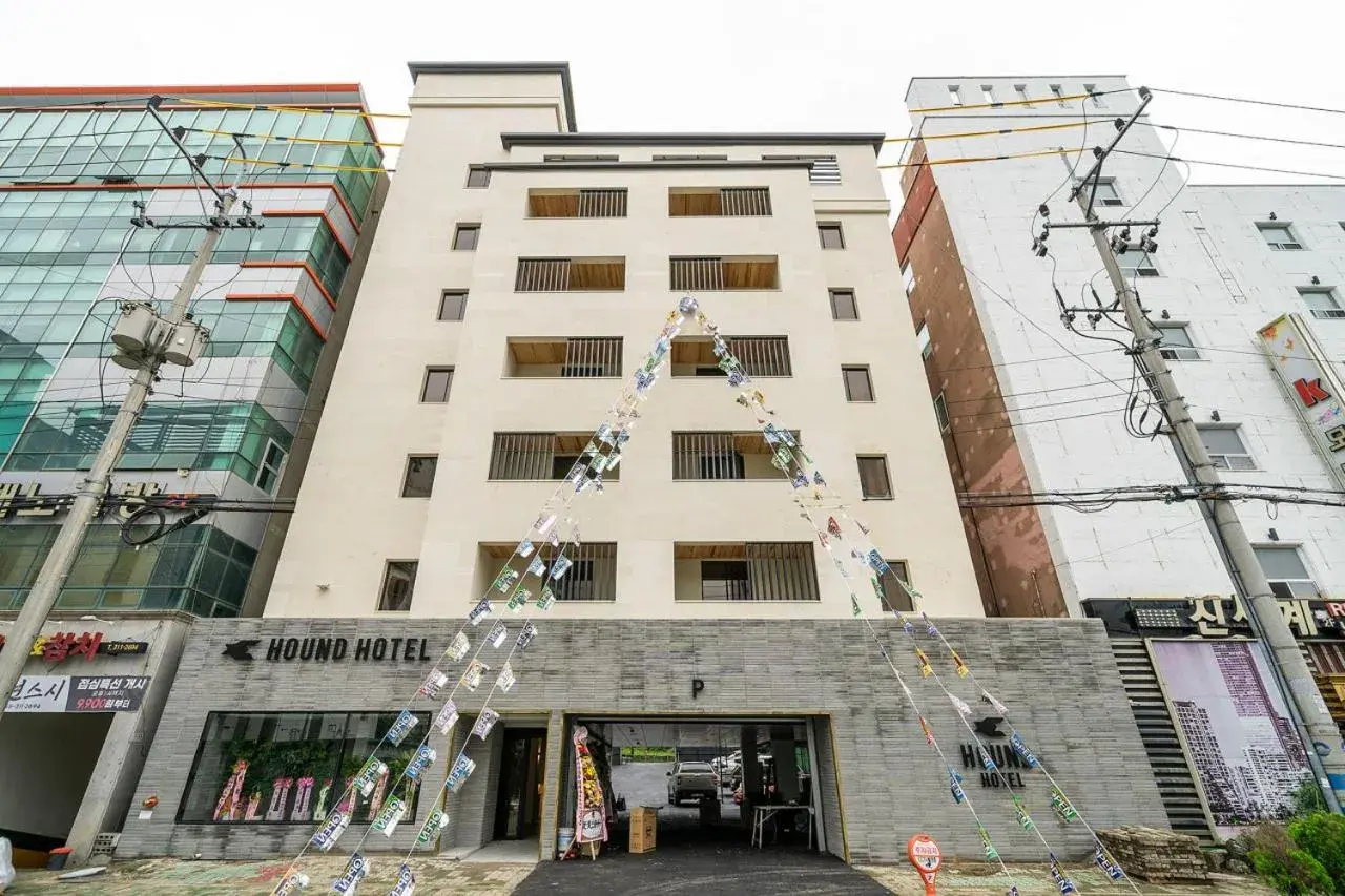 Hound Hotel Gimhae Samgye Hound Hotel Gimhae Samgye