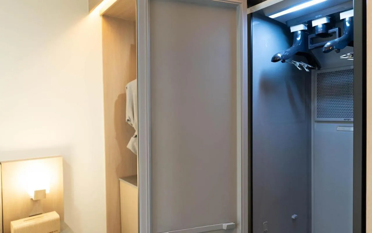 Hound Hotel Gimhae Samgye