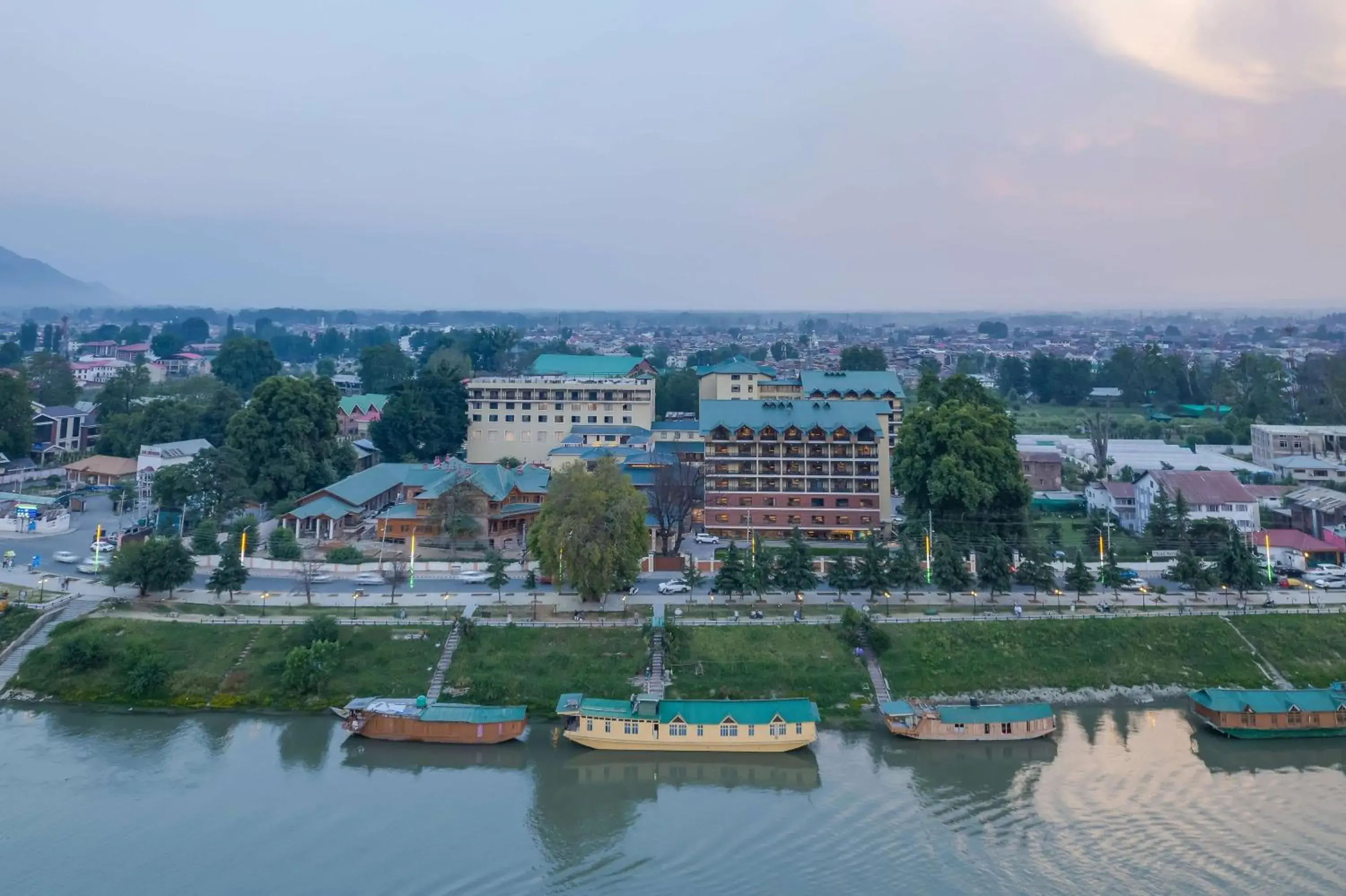 Property building in Radisson Collection Hotel & Spa, Riverfront Srinagar Property building in Radisson Collection Hotel & Spa, Riverfront Srinagar