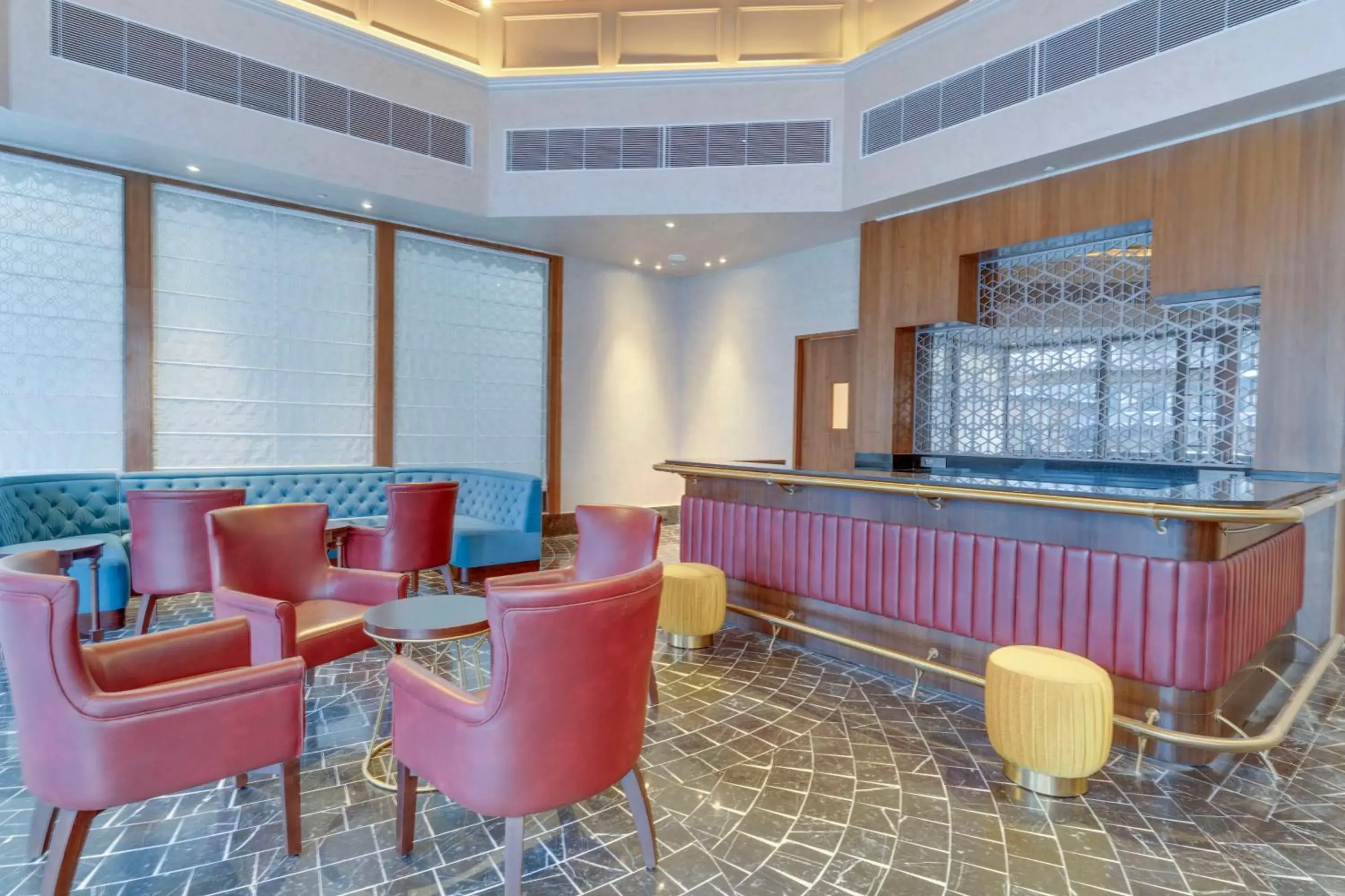 Lounge or bar in Radisson Collection Hotel & Spa, Riverfront Srinagar Lounge or bar in Radisson Collection Hotel & Spa, Riverfront Srinagar