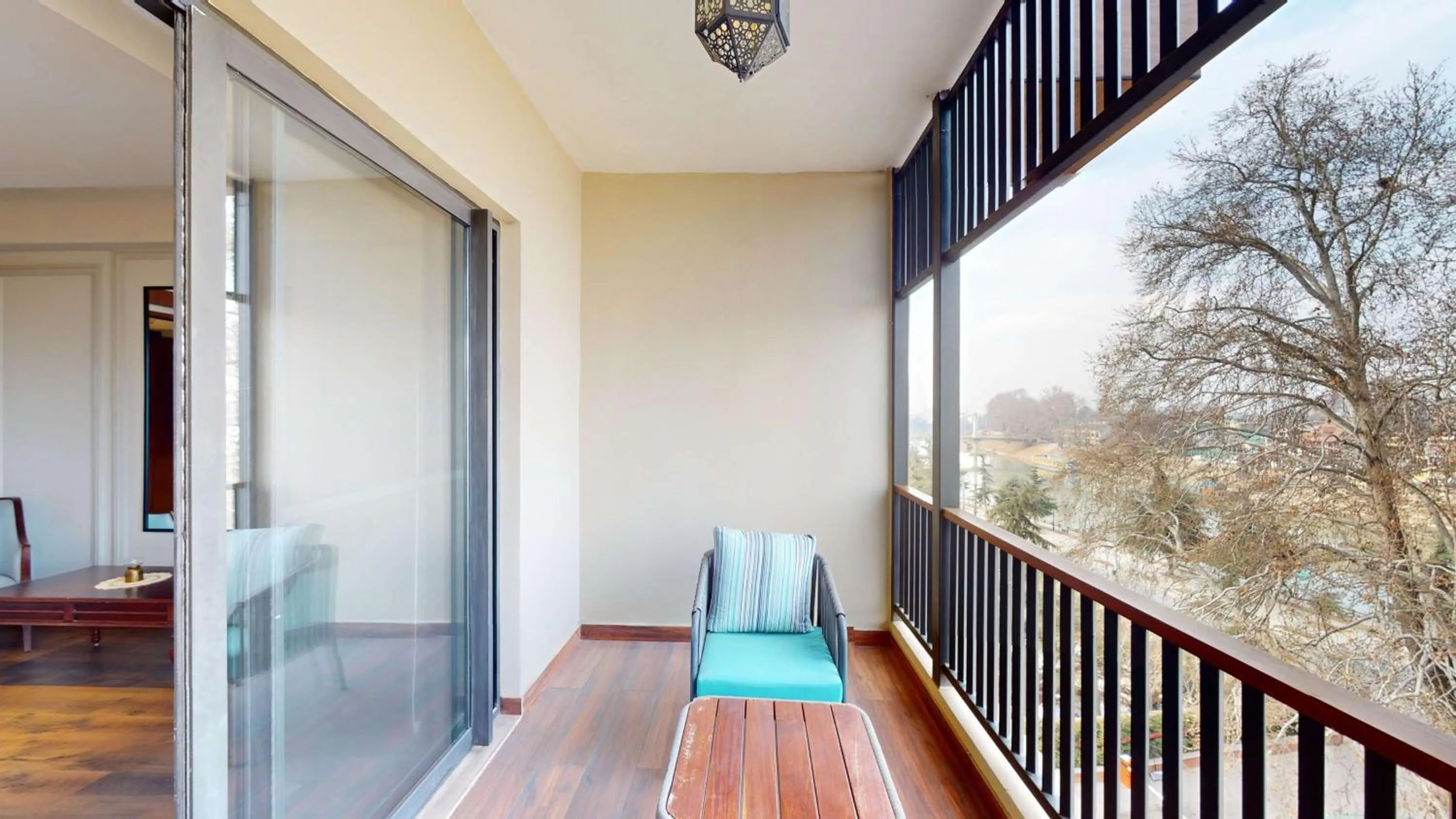 Bedroom in Radisson Collection Hotel & Spa, Riverfront Srinagar