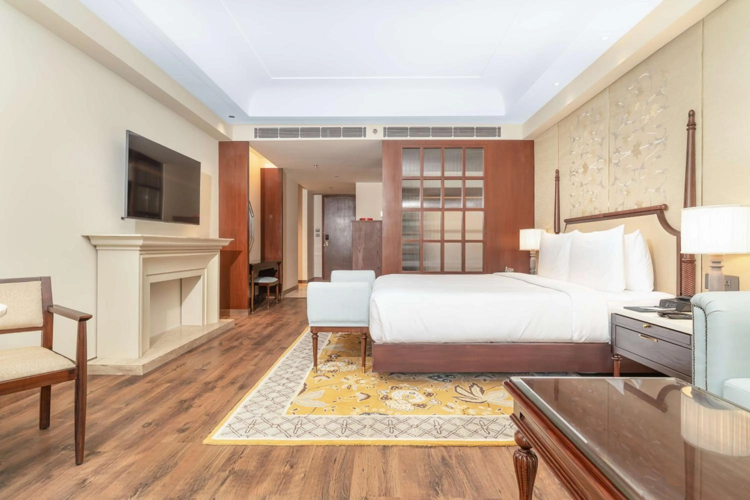 Bed in Radisson Collection Hotel & Spa, Riverfront Srinagar