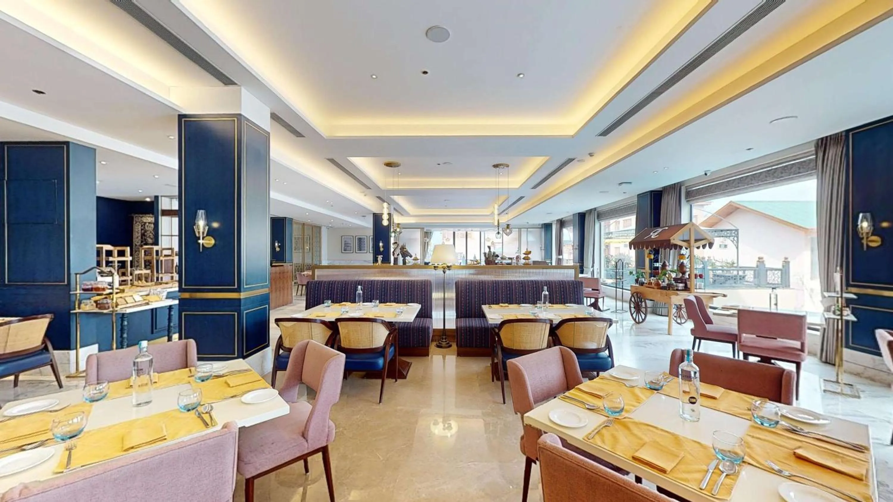 Restaurant/places to eat in Radisson Collection Hotel & Spa, Riverfront Srinagar