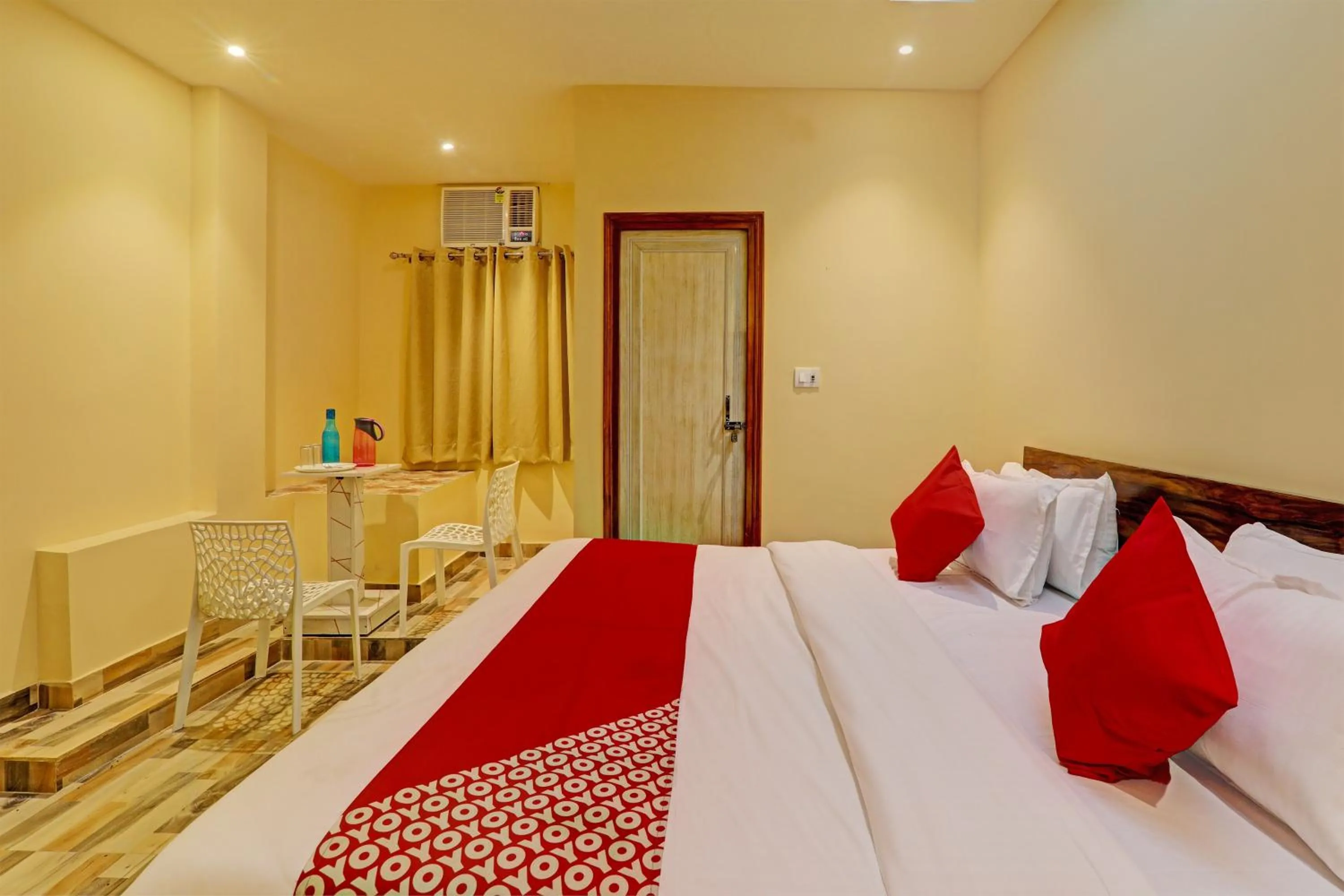Bedroom, Bed in Hotel O Royal Regency Palace