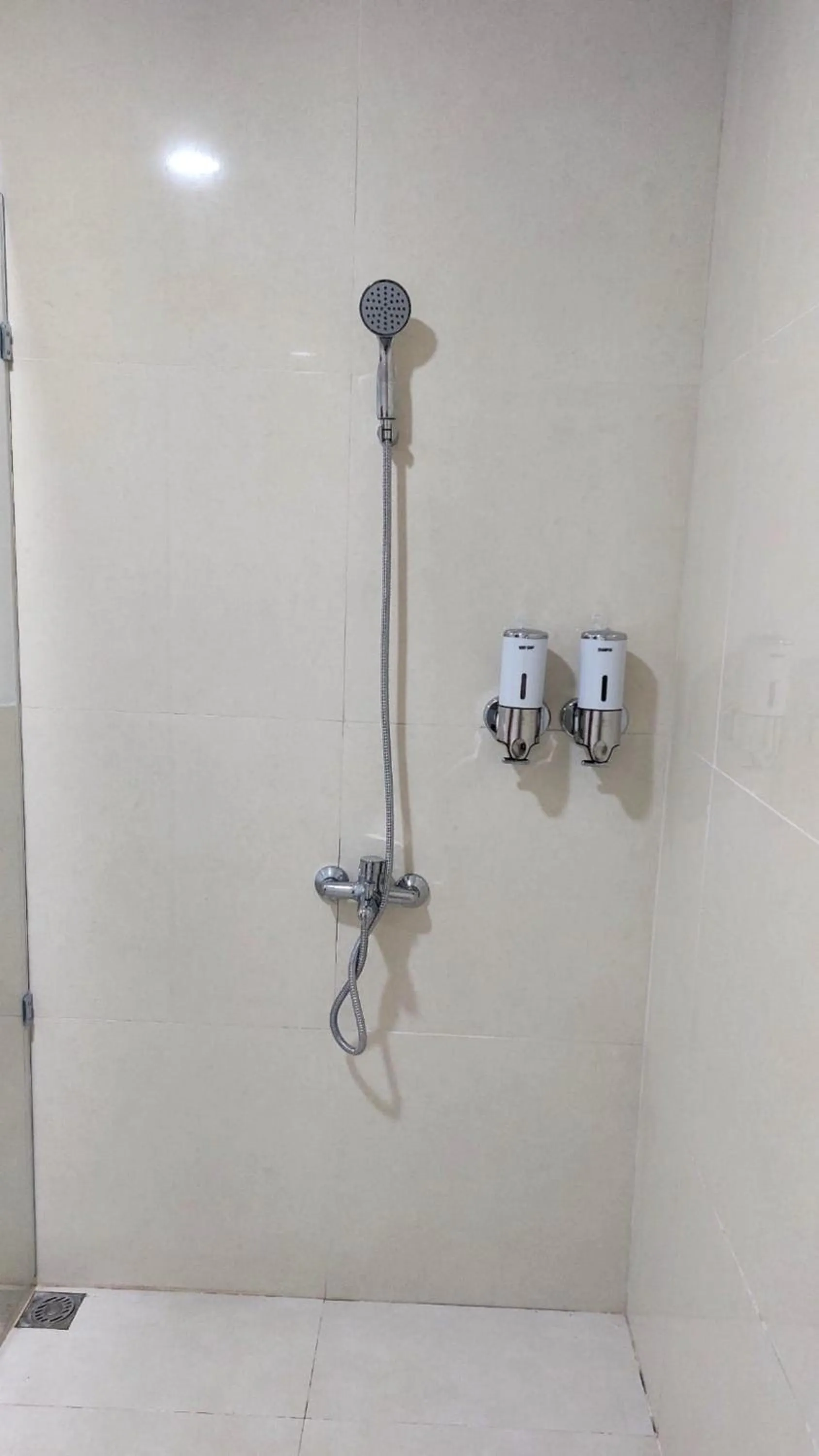 Shower in Grand Melka Hotel