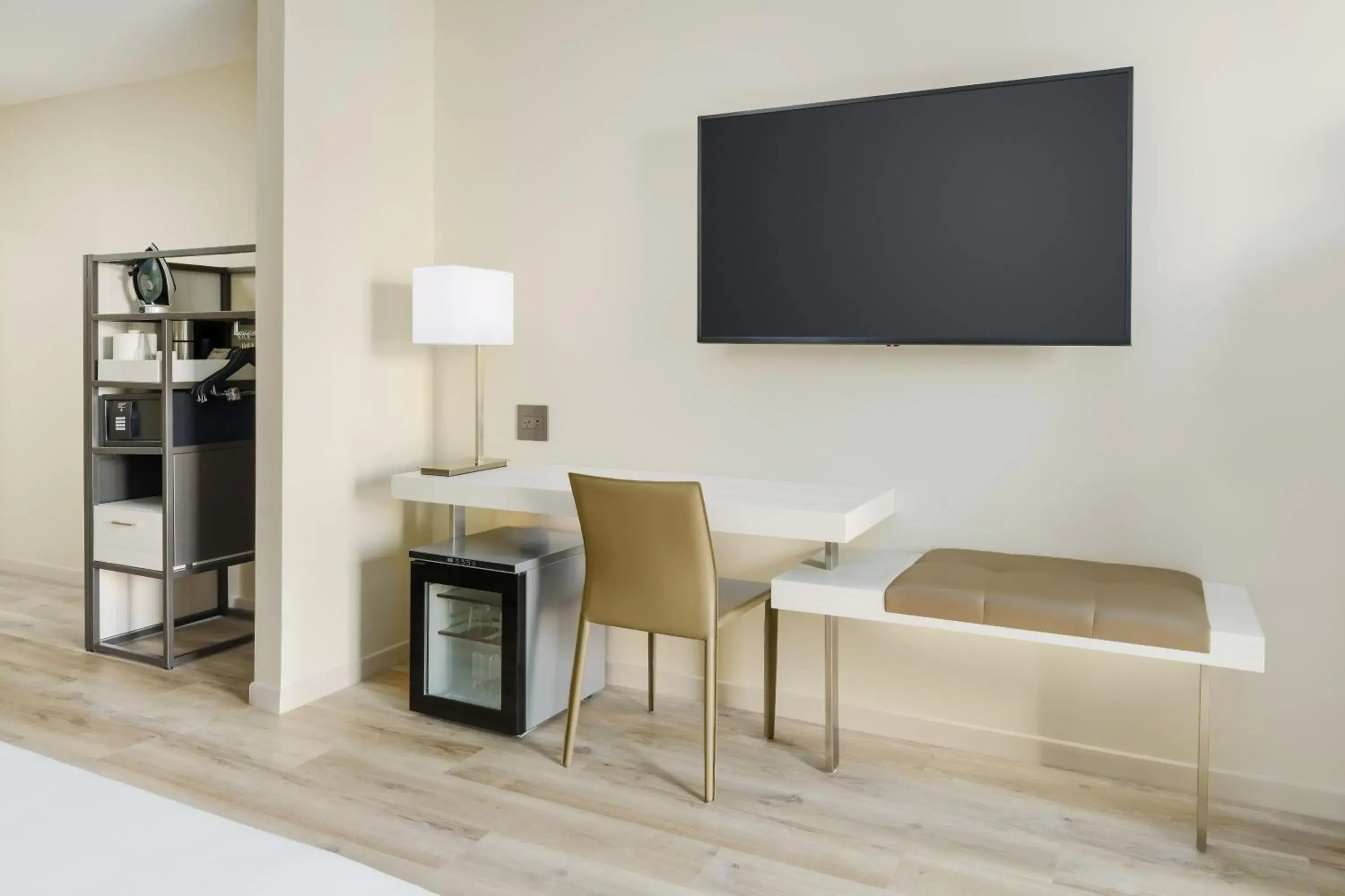 AC Hotel by Marriott Naples 5th Avenue AC Hotel by Marriott Naples 5th Avenue