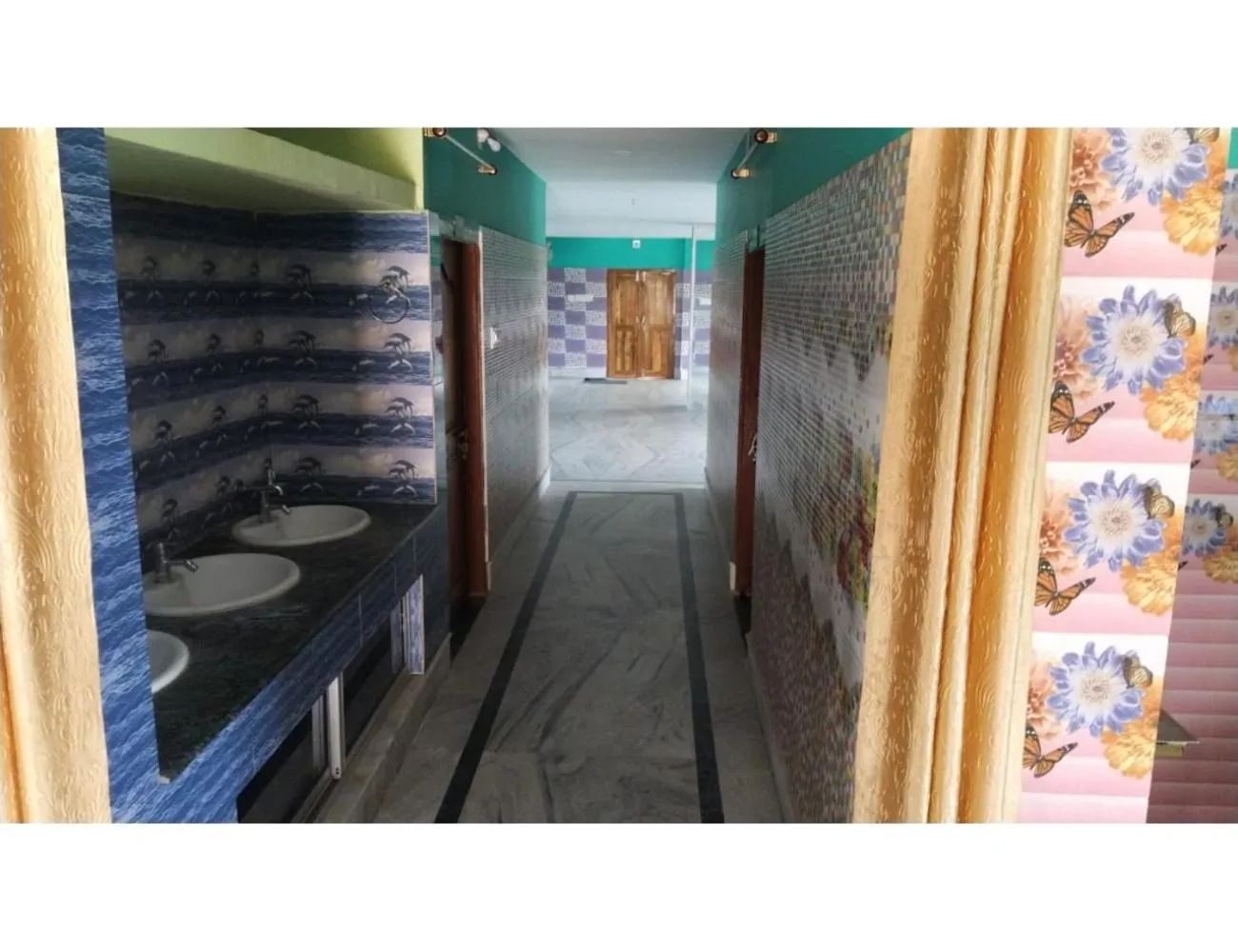 Bathroom in Hotel Patra Palace, Konark