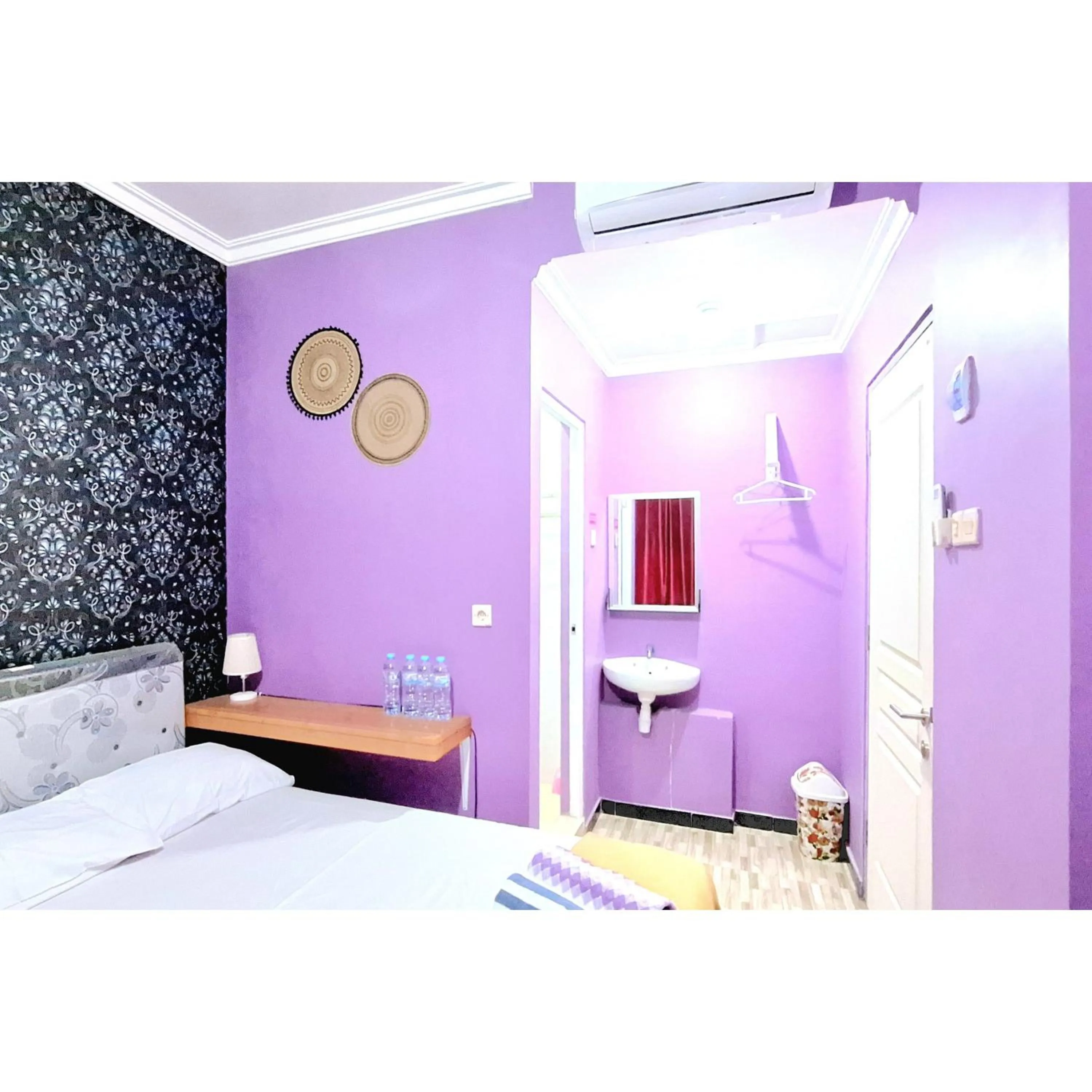 Bedroom, Bed in Home Inggil RedPartner