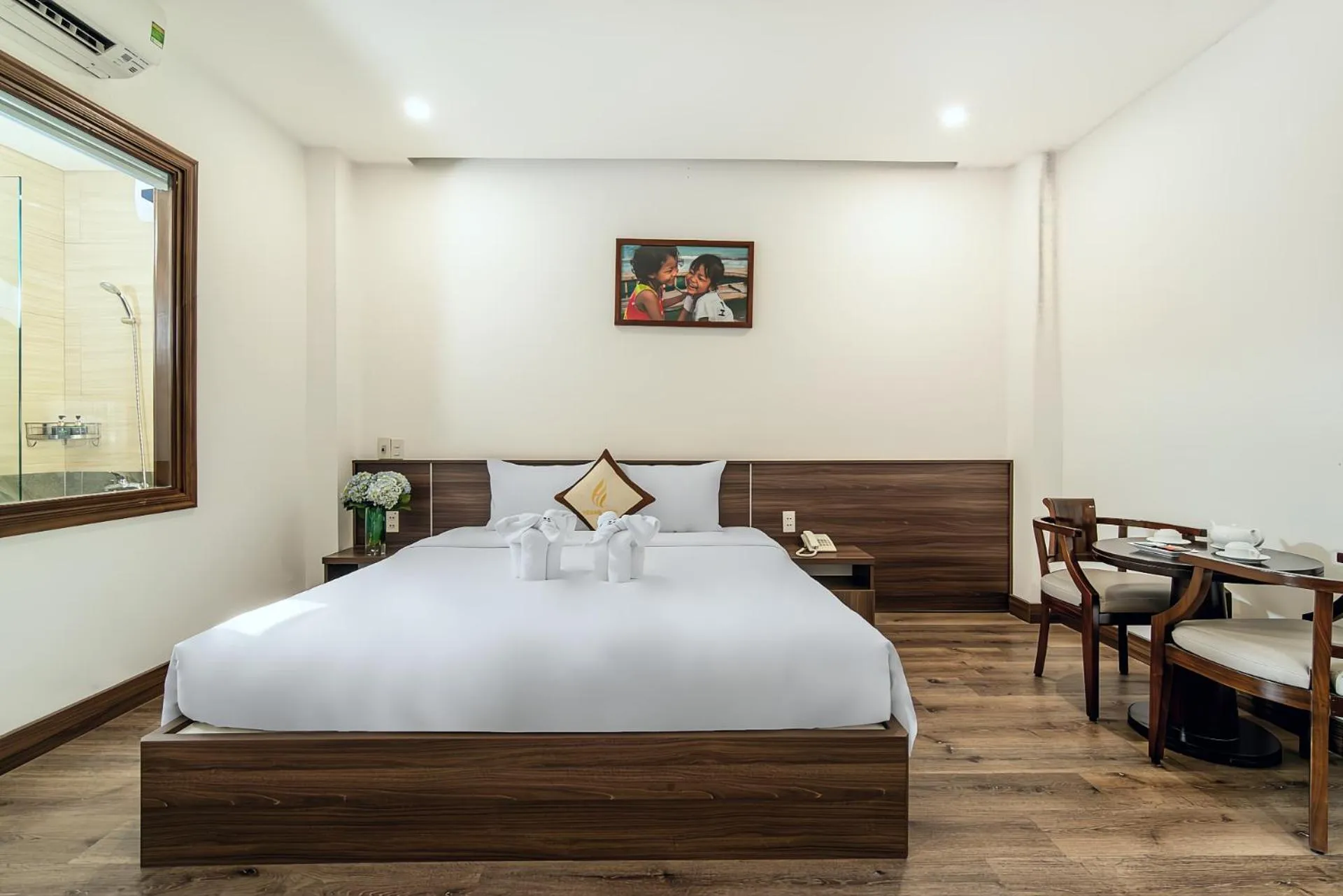 Bedroom in Hoang Linh Riverside Hotel Danang