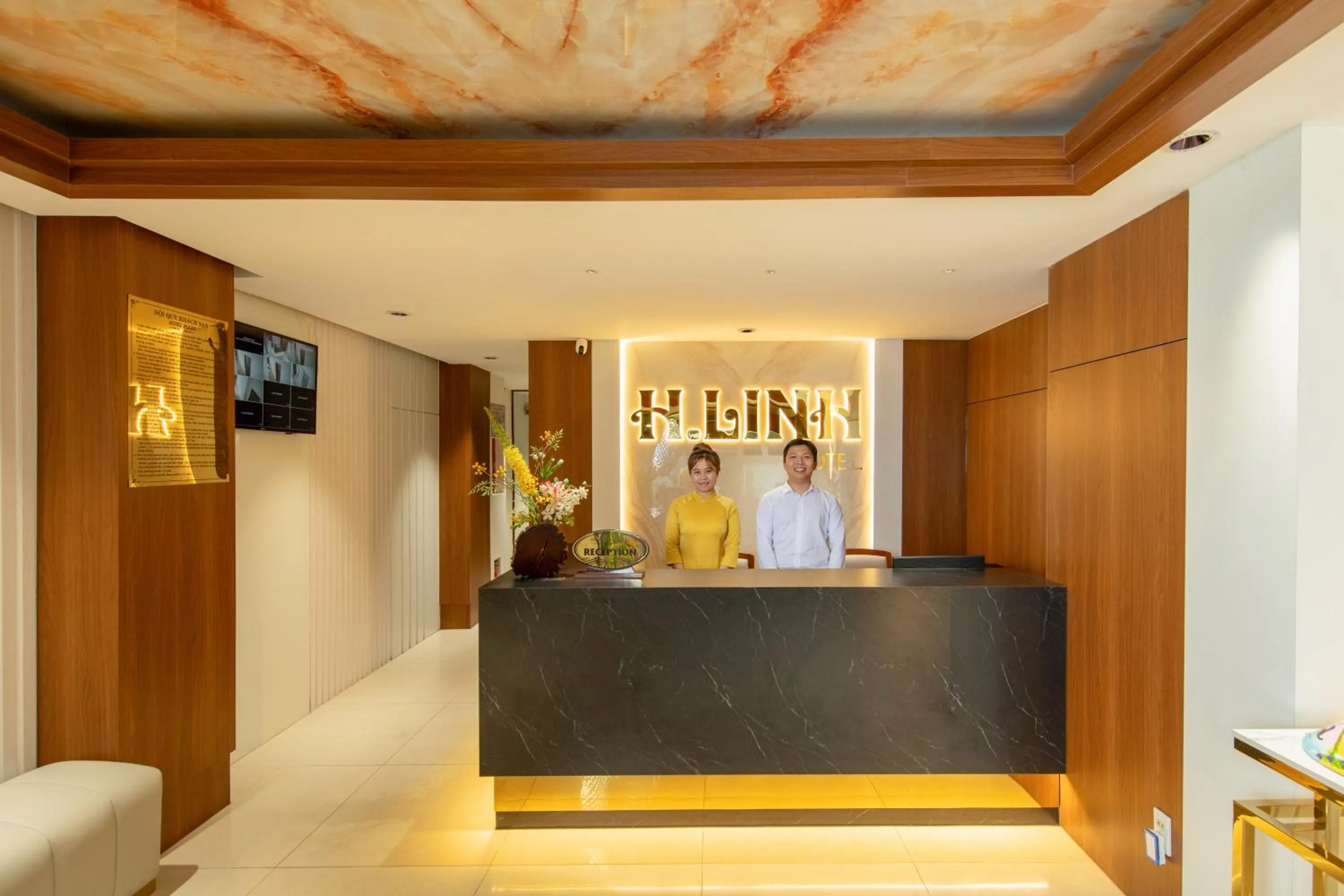 Lobby or reception in Hoang Linh Riverside Hotel Danang