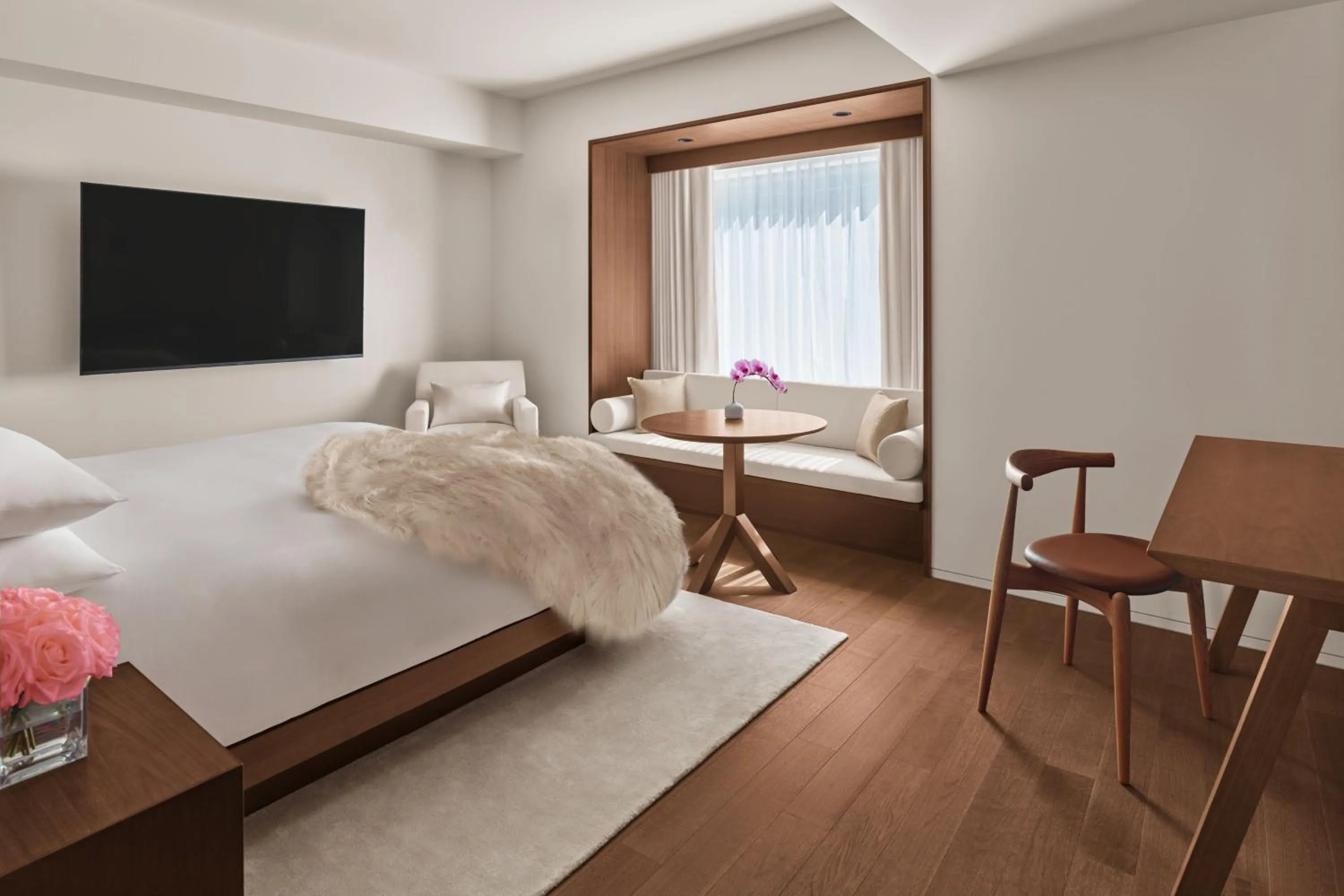 Photo of the whole room, Bed in The Tokyo EDITION, Ginza
