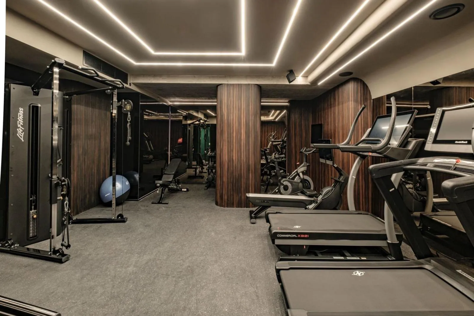 Fitness centre/facilities in Fitch Hotel