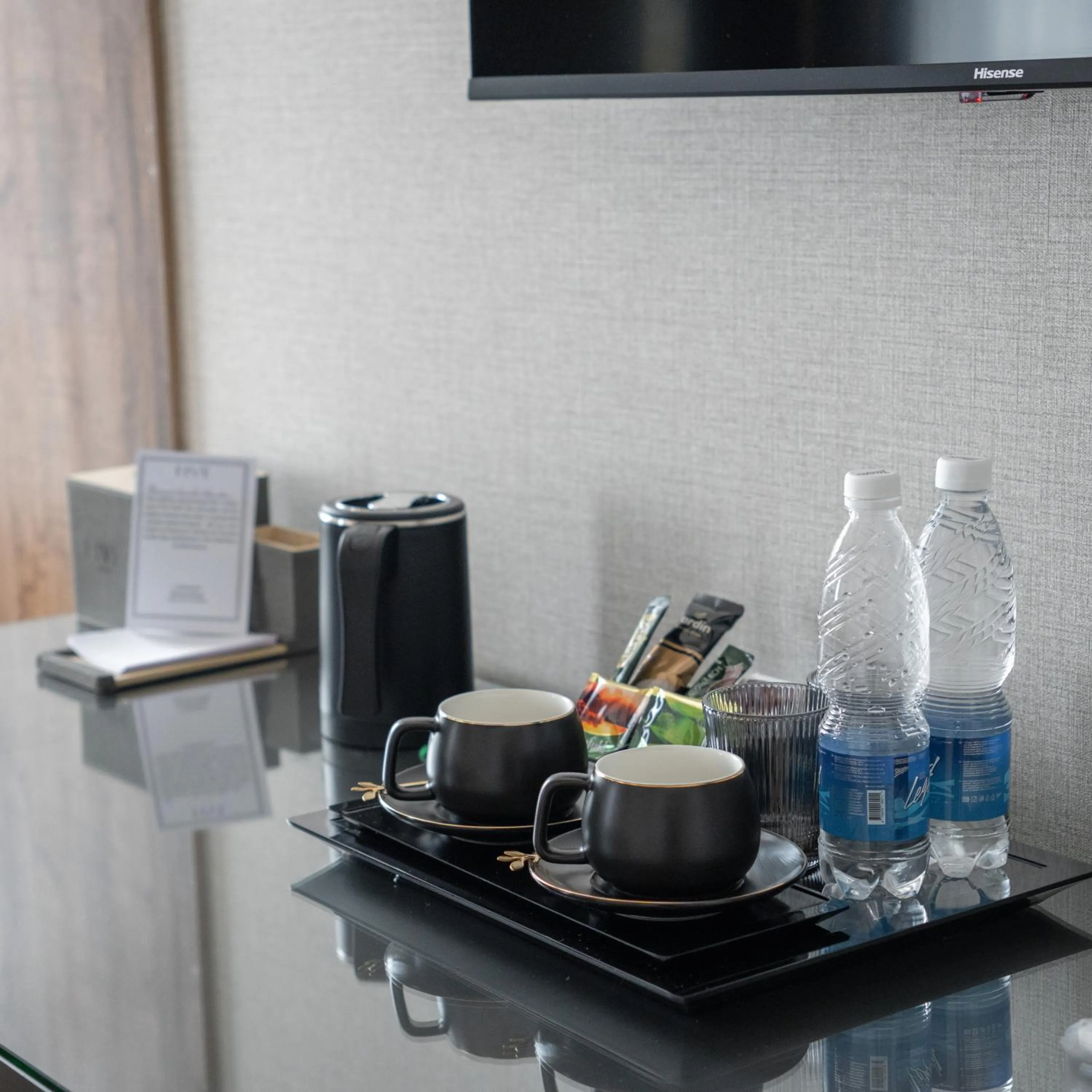 Kitchen or kitchenette in Five Hotel