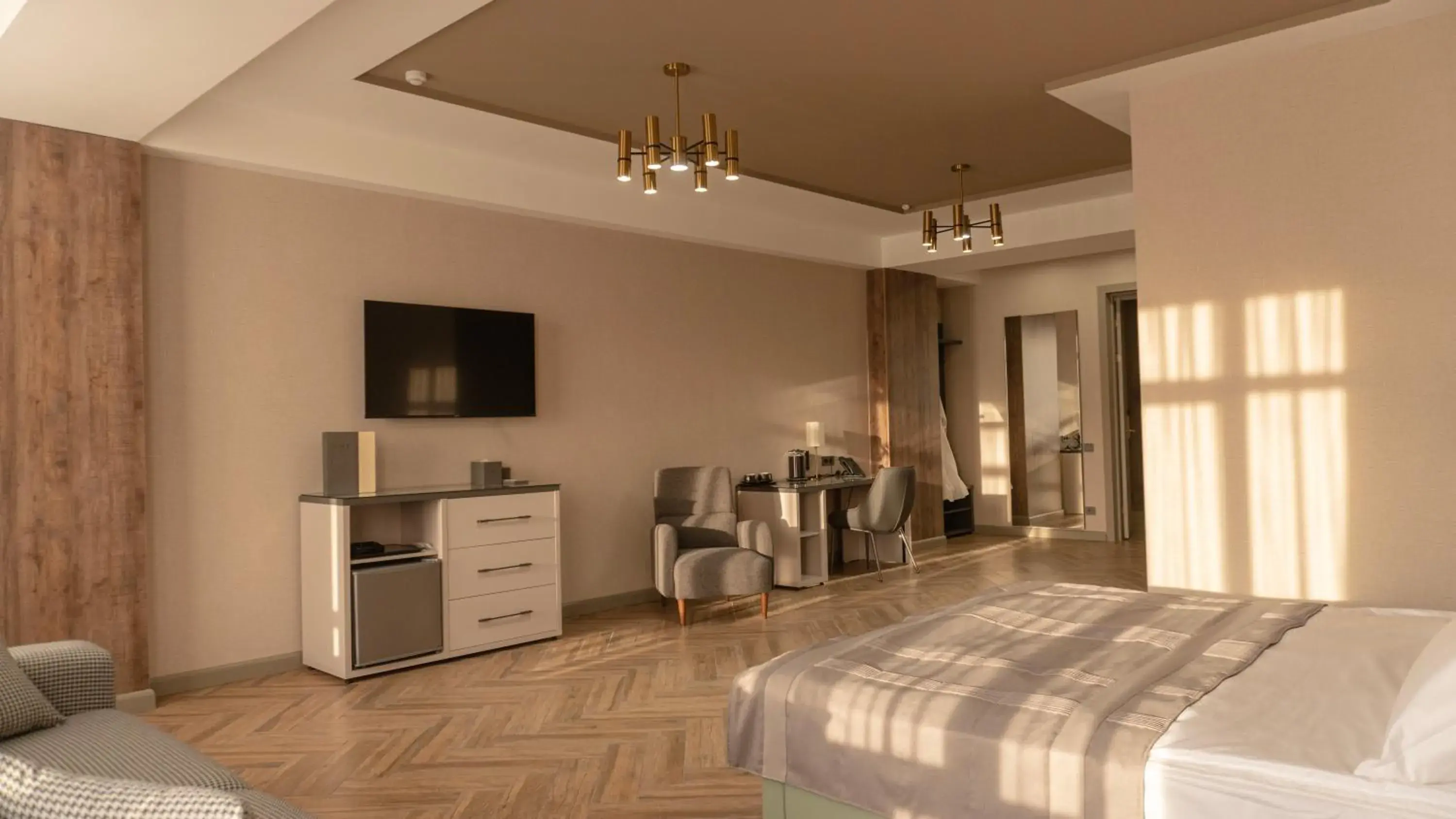 Five Hotel Five Hotel