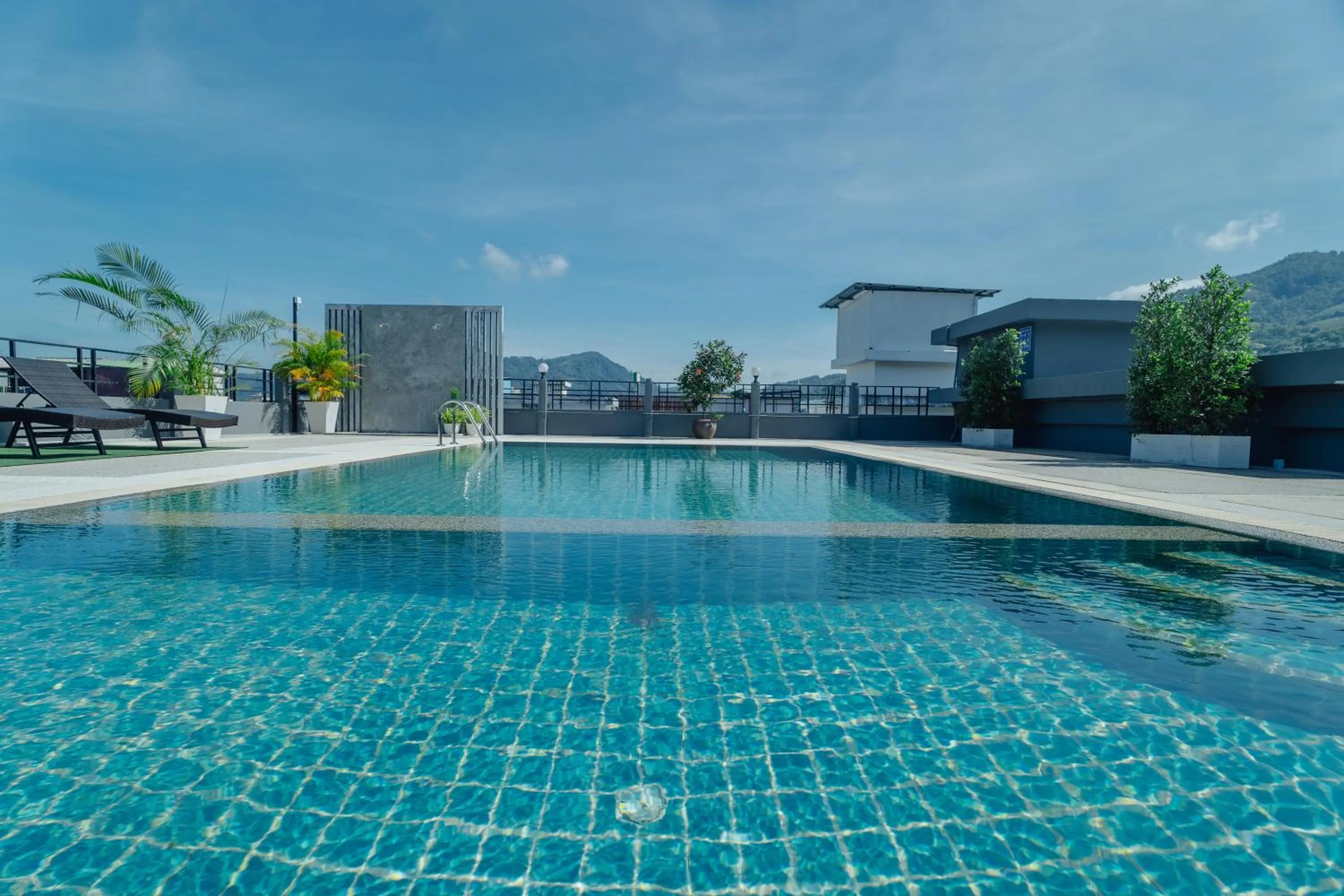 Day in Di Yana Patong