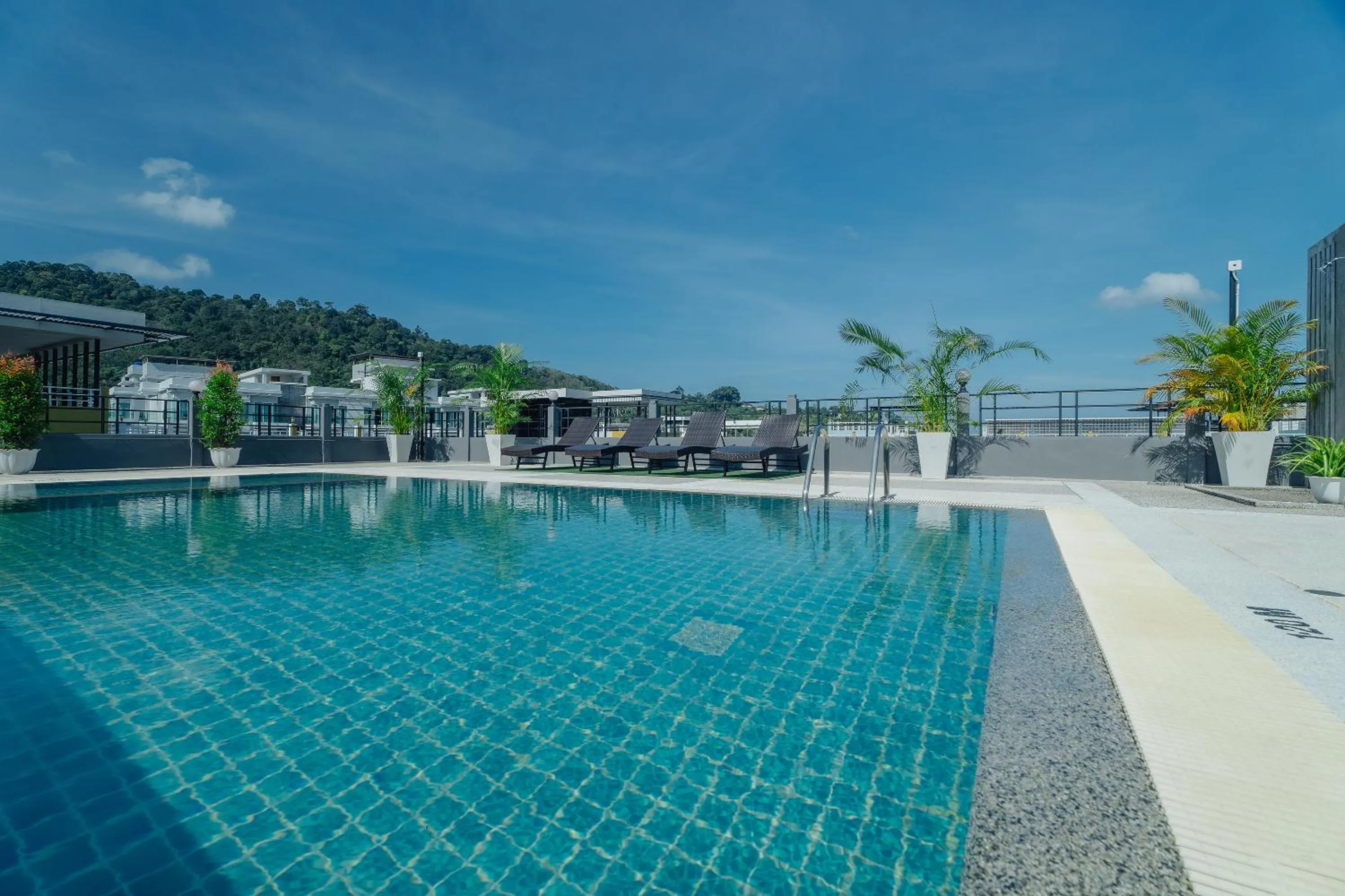 Swimming pool in Di Yana Patong