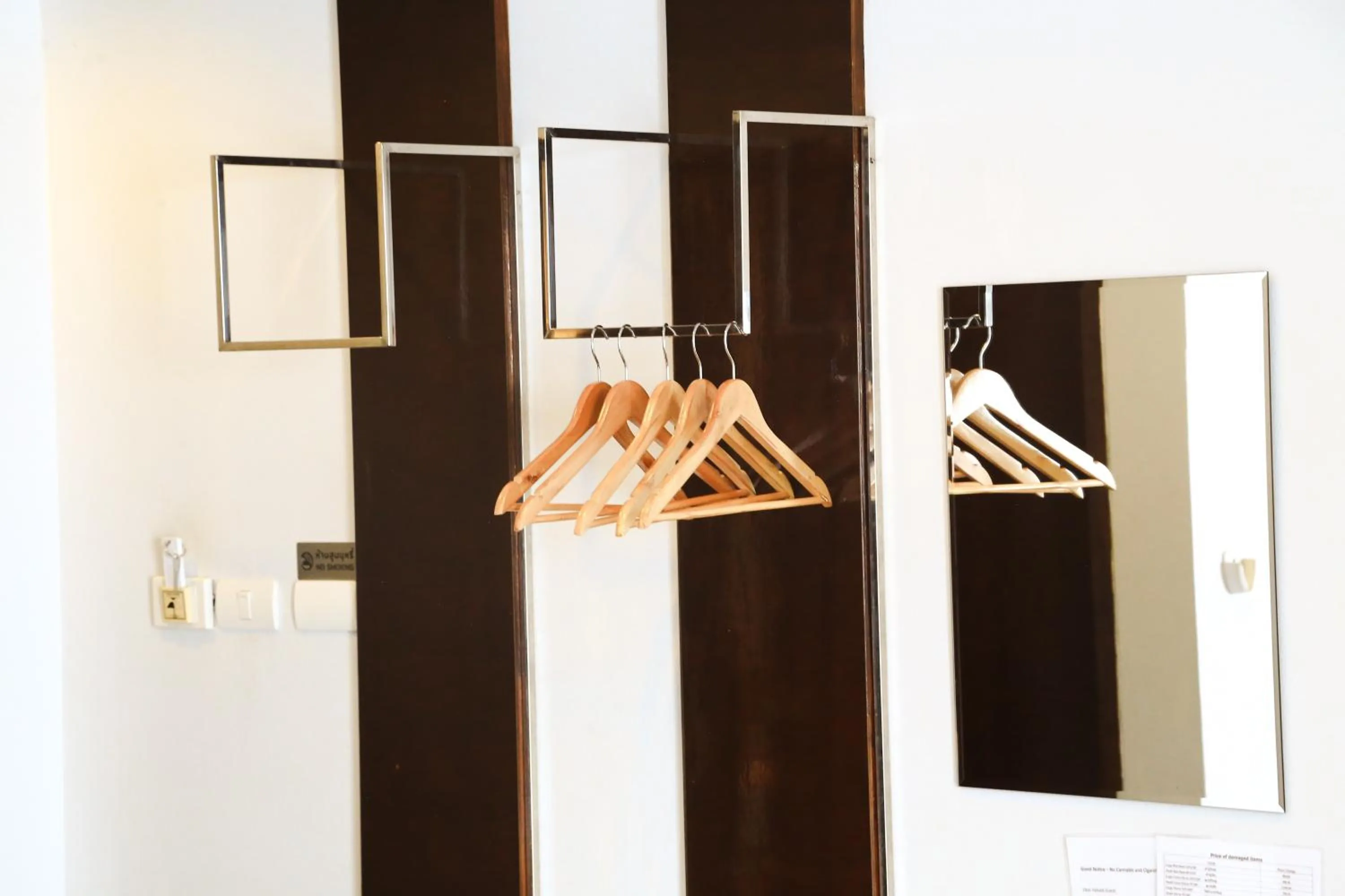 wardrobe in Di Yana Patong