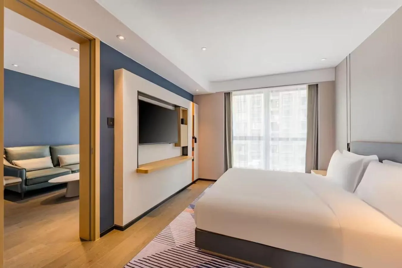 Photo of the whole room, Bed in Holiday Inn Express Hangzhou Qianjiang CenturyCity by IHG
