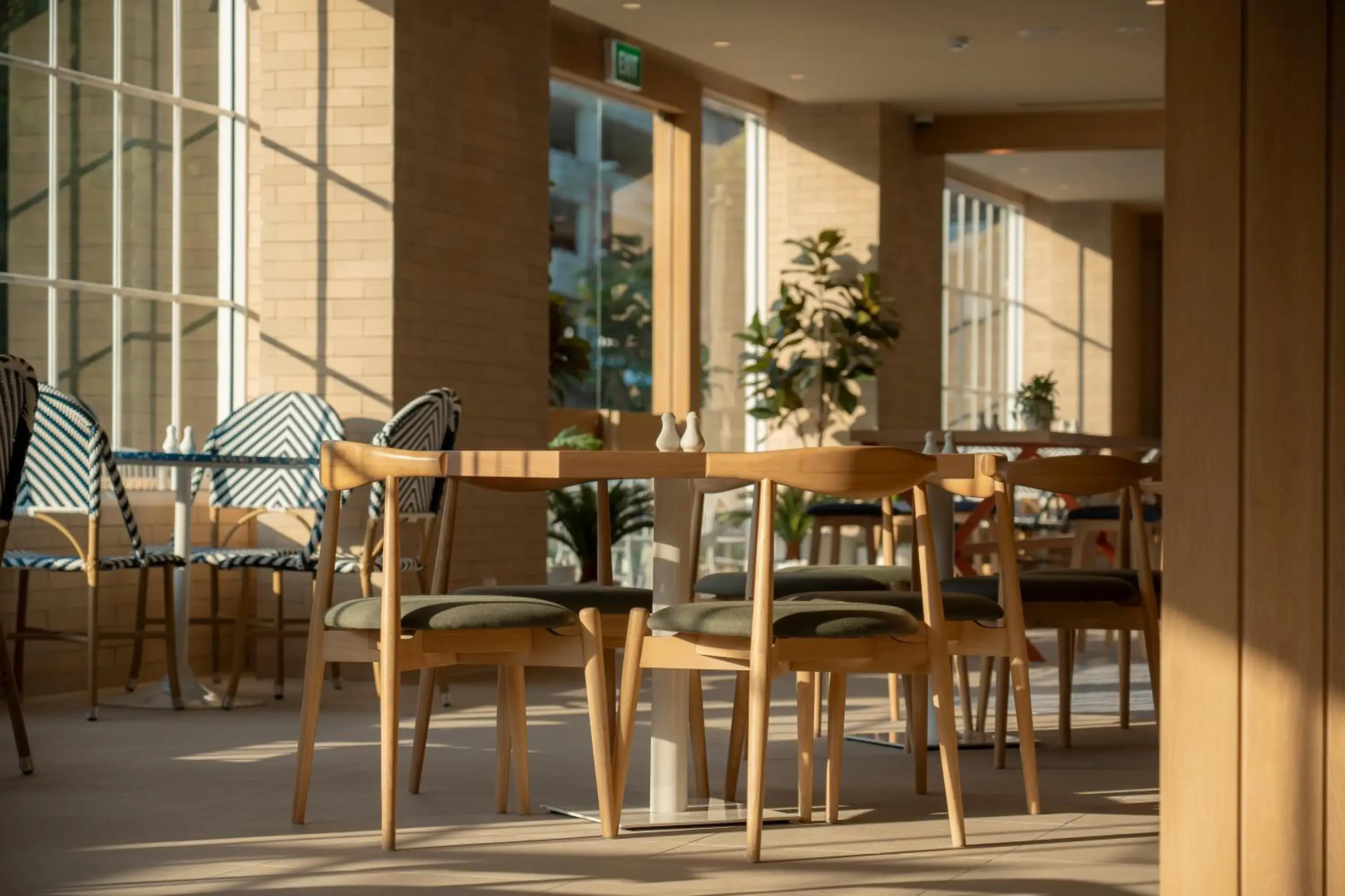 Restaurant/places to eat in Holiday Inn Express Rayong Restaurant/places to eat in Holiday Inn Express Rayong