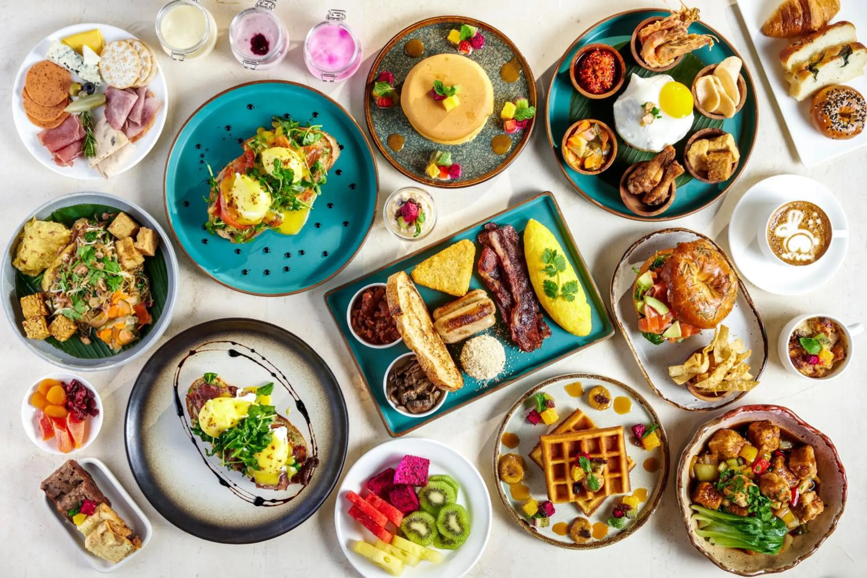 Restaurant/places to eat in Holiday Inn Resort Bali Canggu by IHG Restaurant/places to eat in Holiday Inn Resort Bali Canggu by IHG