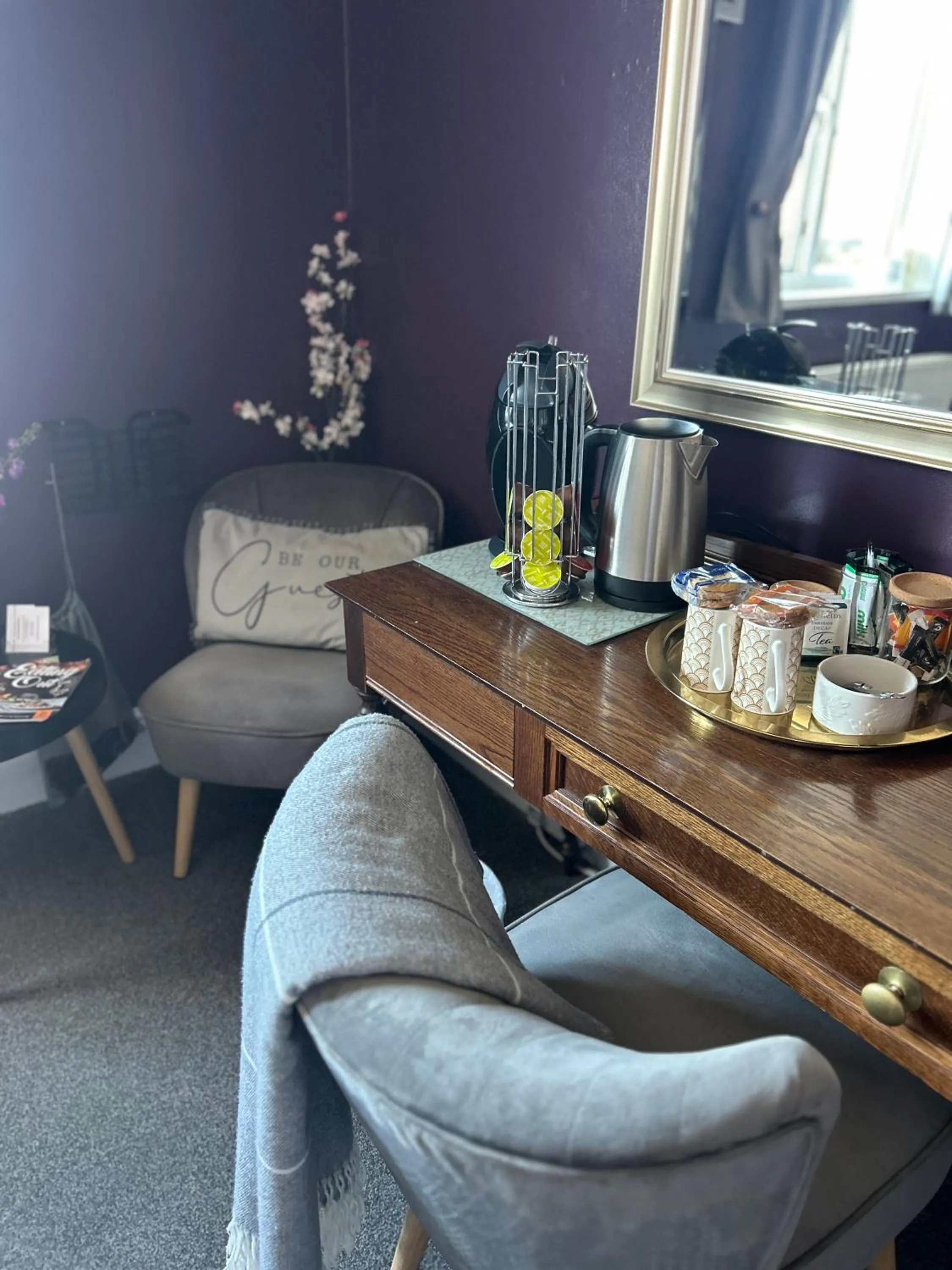 Coffee/tea facilities in Cherwood Guest House