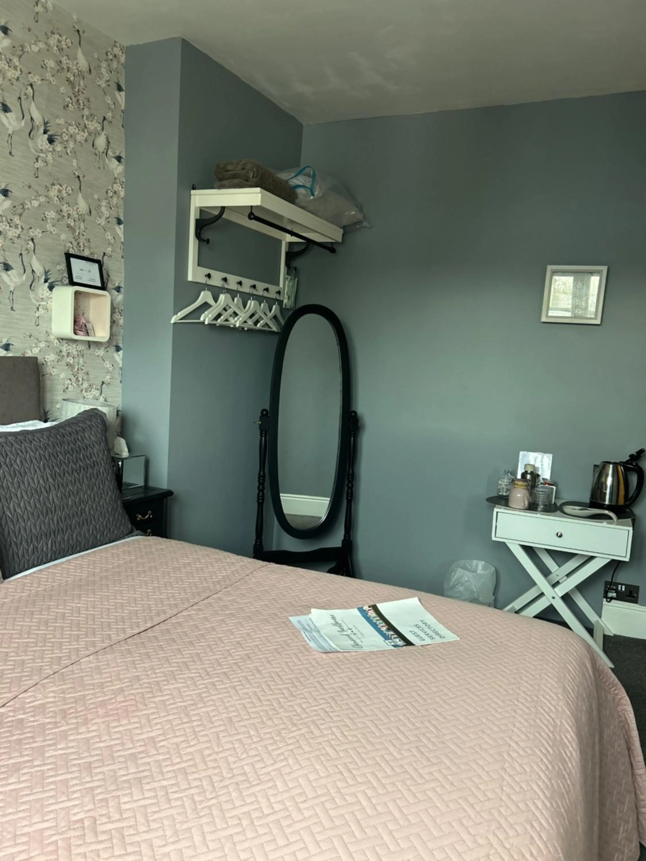 Photo of the whole room, Bed in Cherwood Guest House