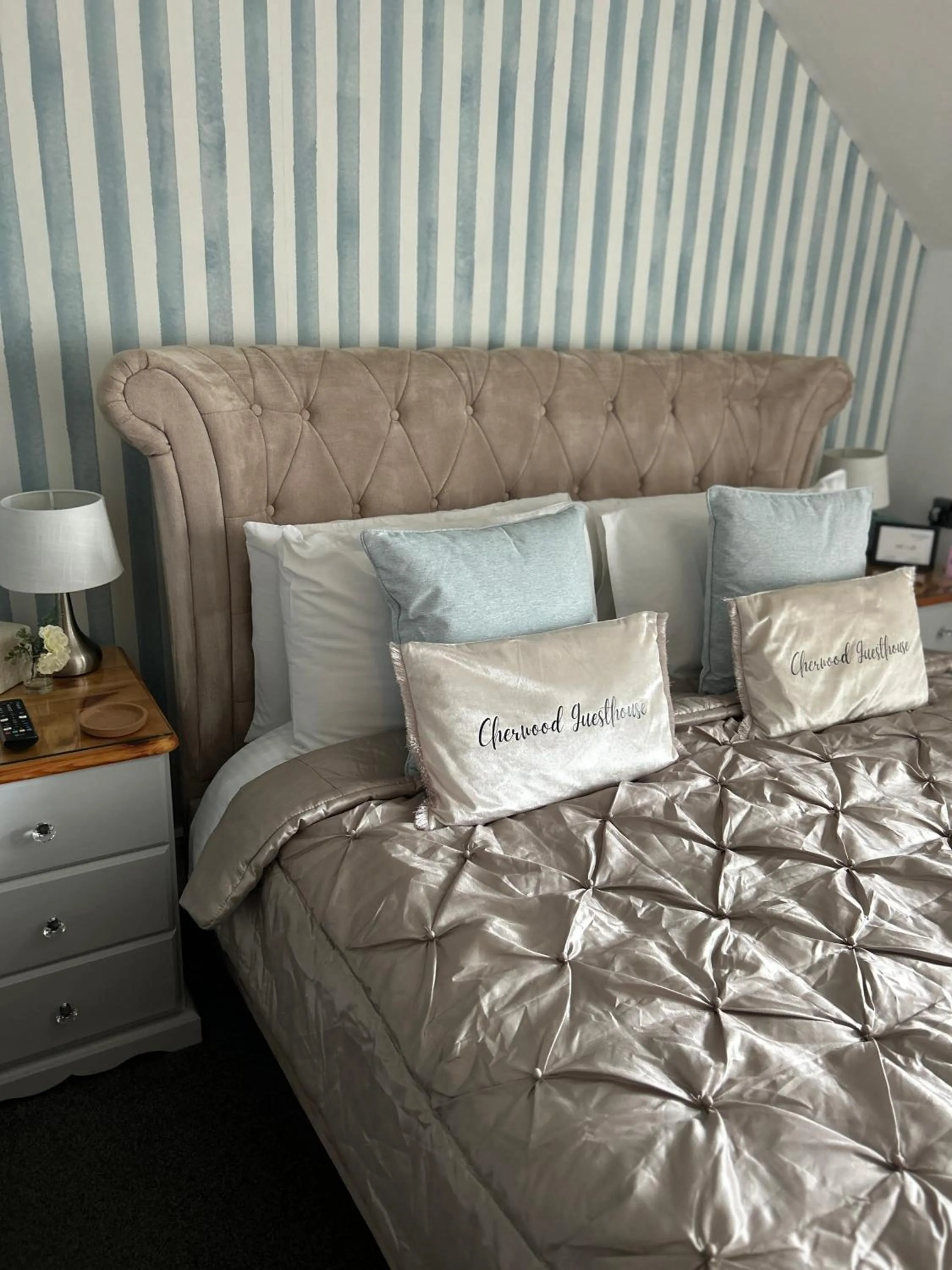 Bed in Cherwood Guest House