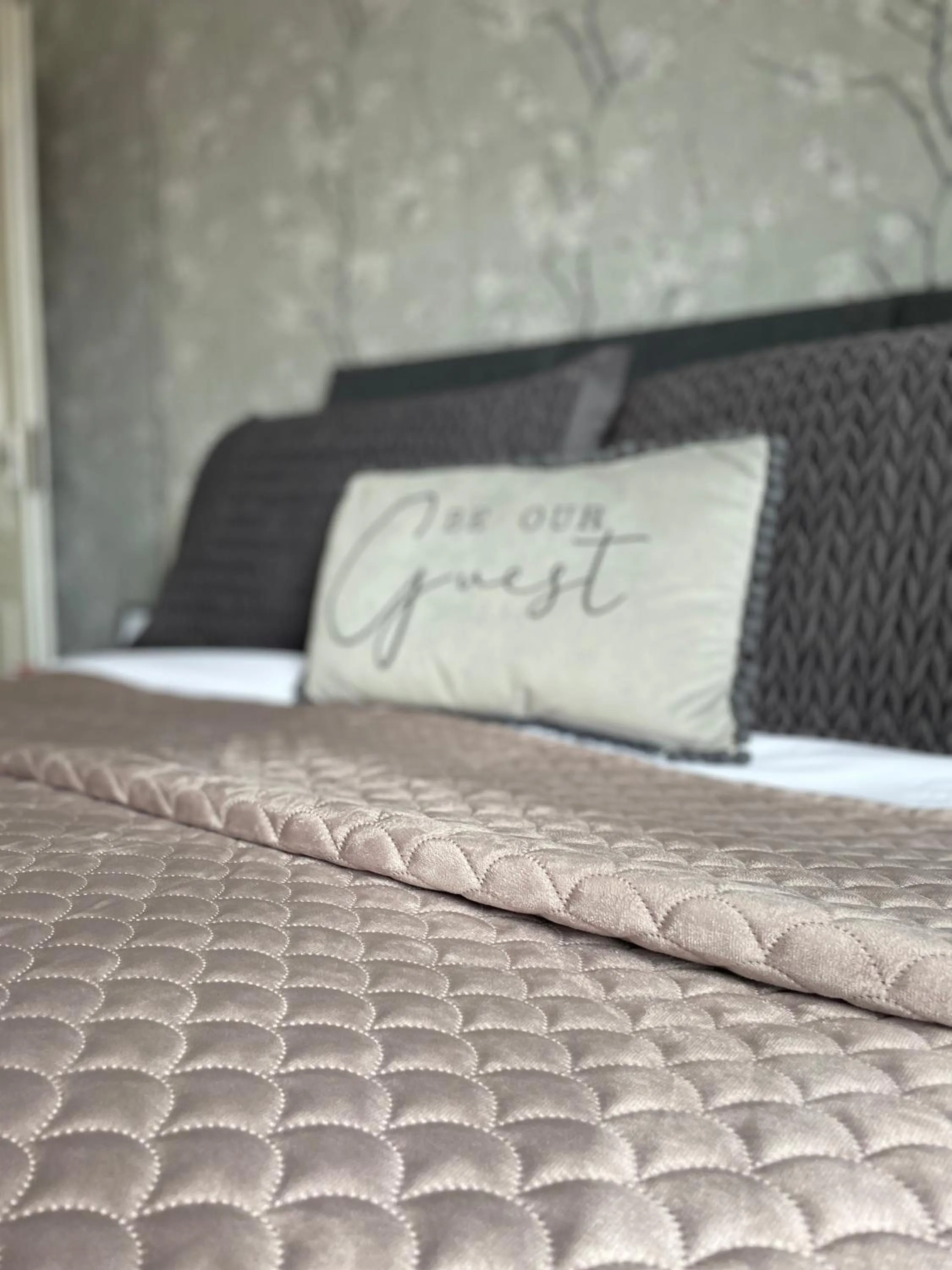 Bed in Cherwood Guest House