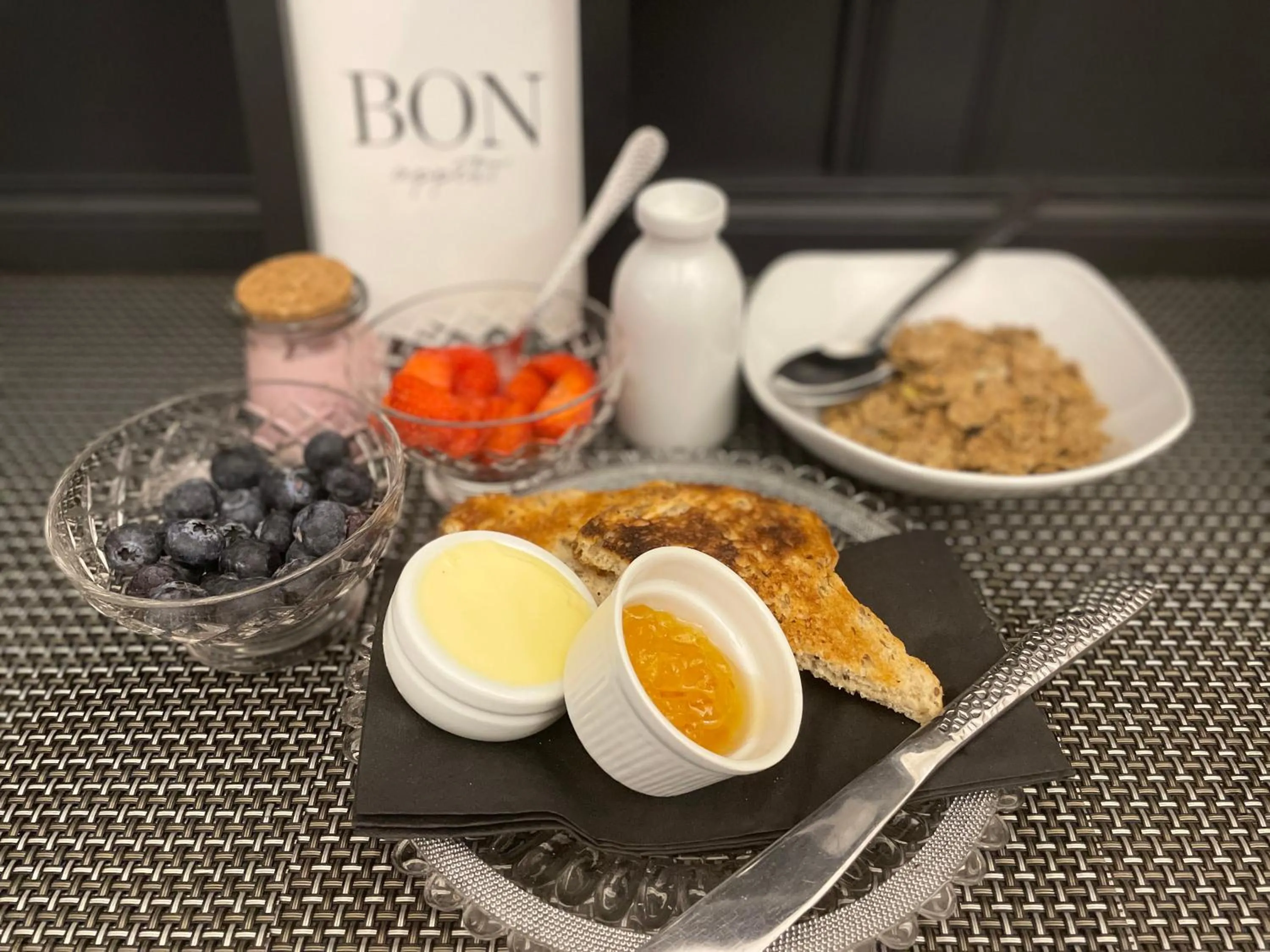 Food and drinks in Cherwood Guest House