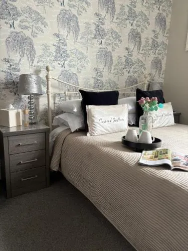 Cherwood Guest House