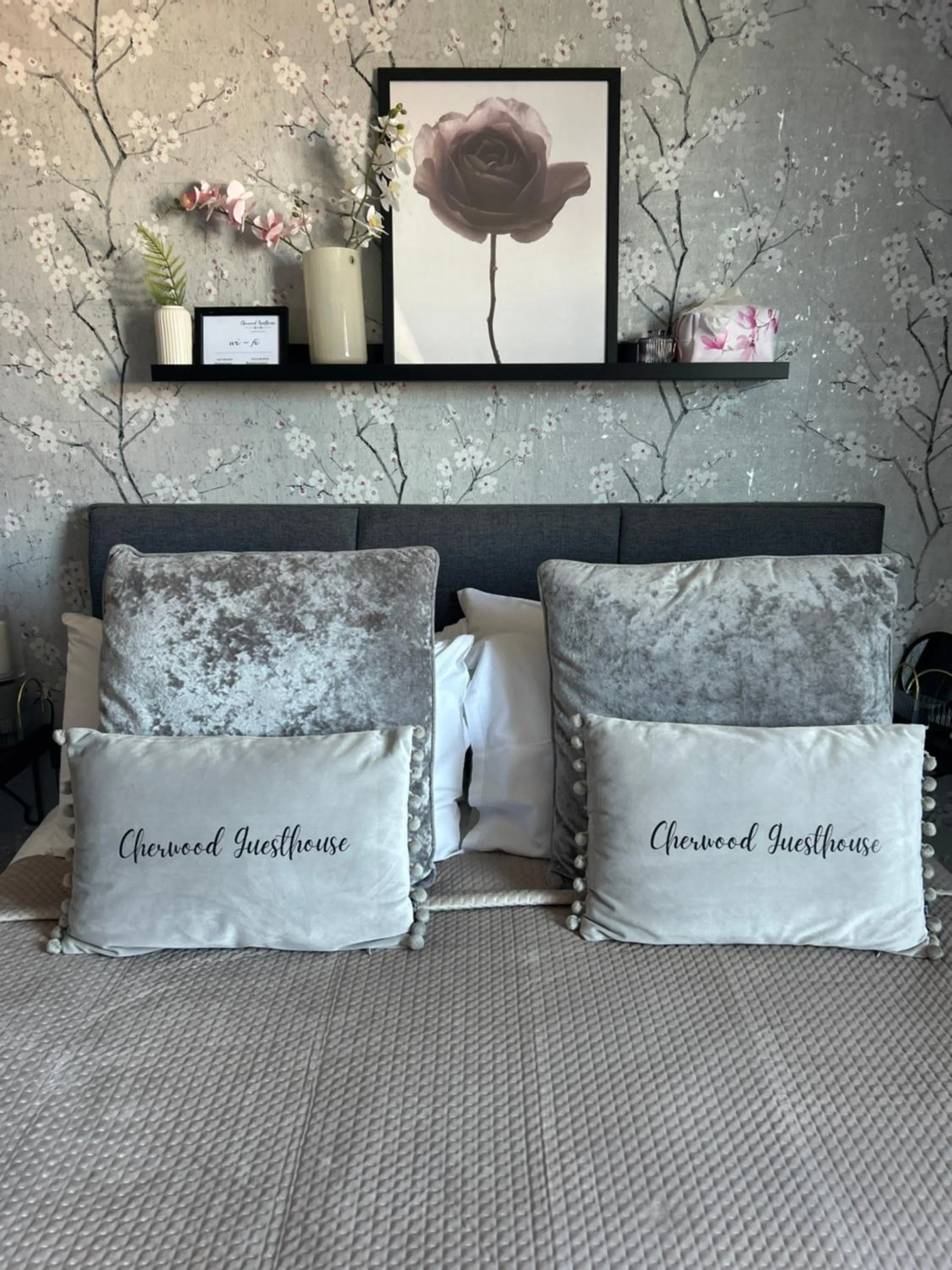 Bed in Cherwood Guest House