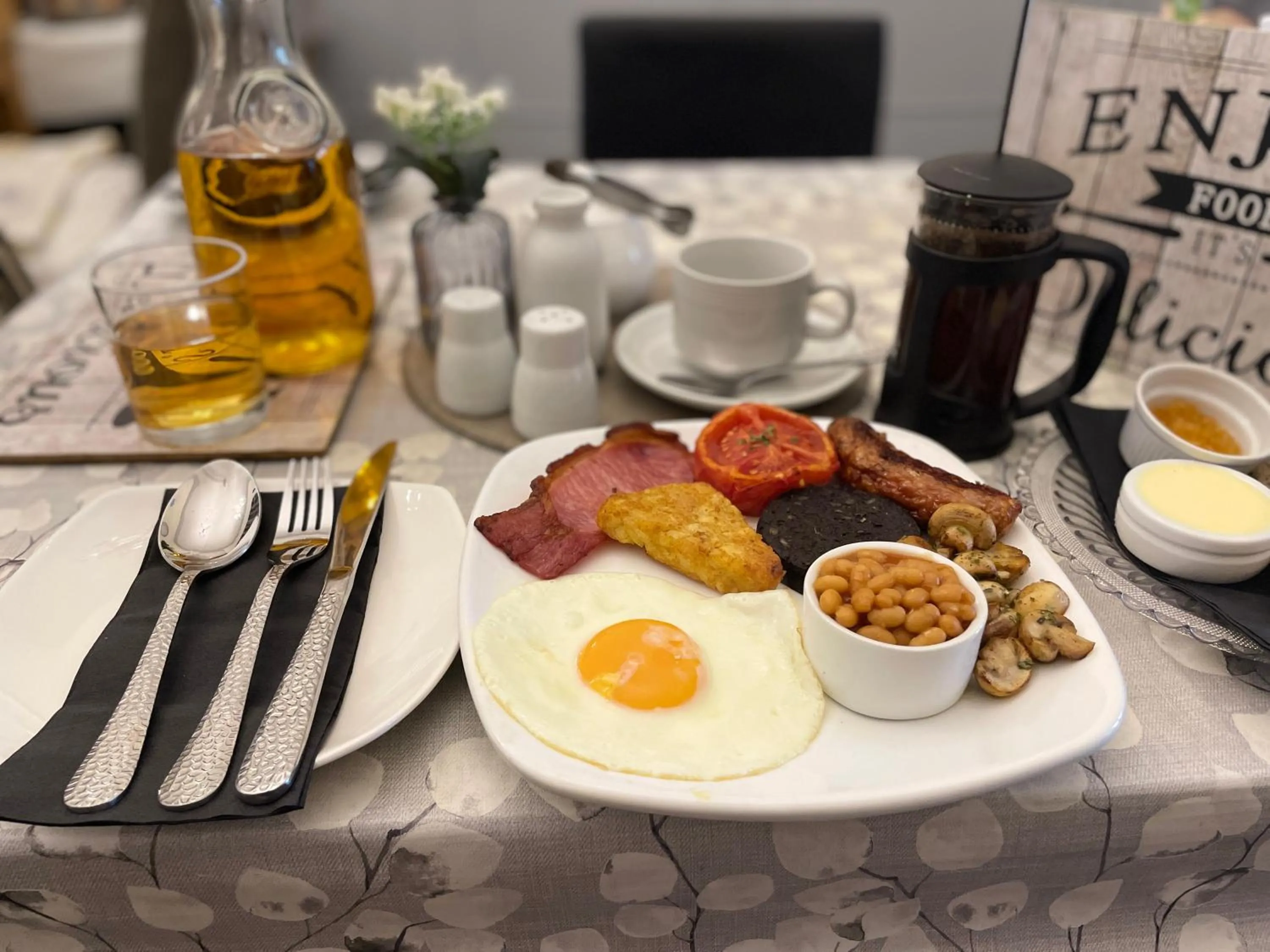 Food and drinks in Cherwood Guest House