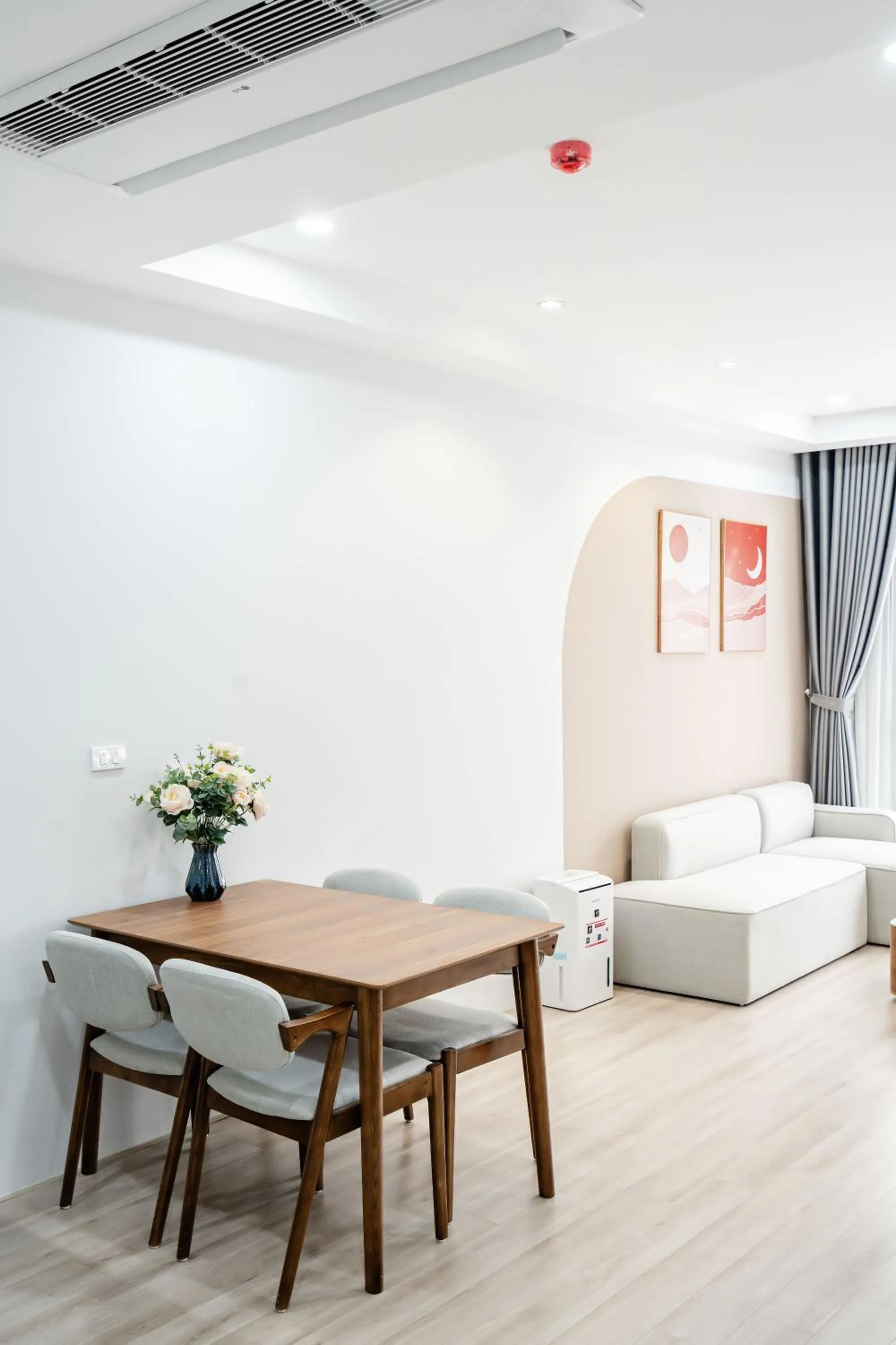 Dining area in FLESTA Núi Trúc