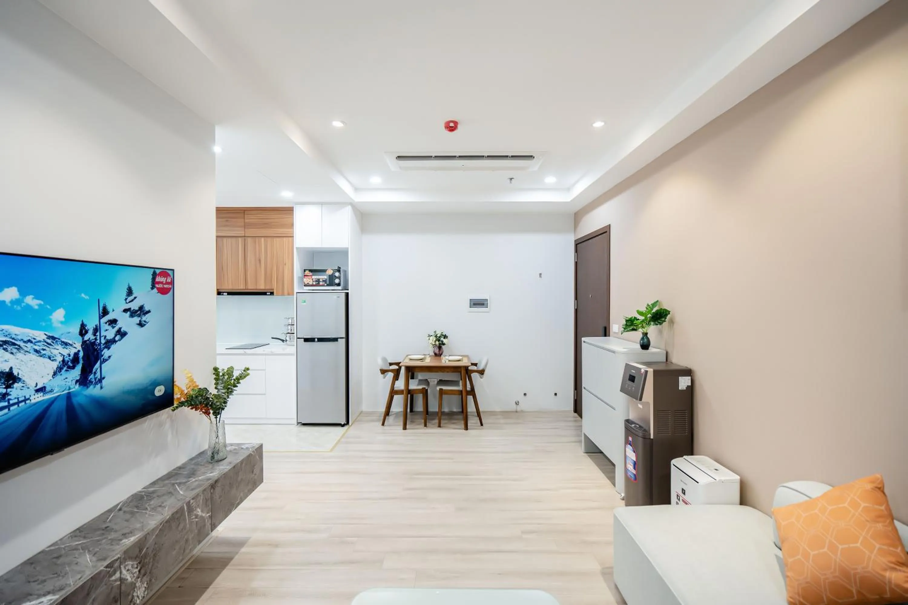 Photo of the whole room in FLESTA Núi Trúc