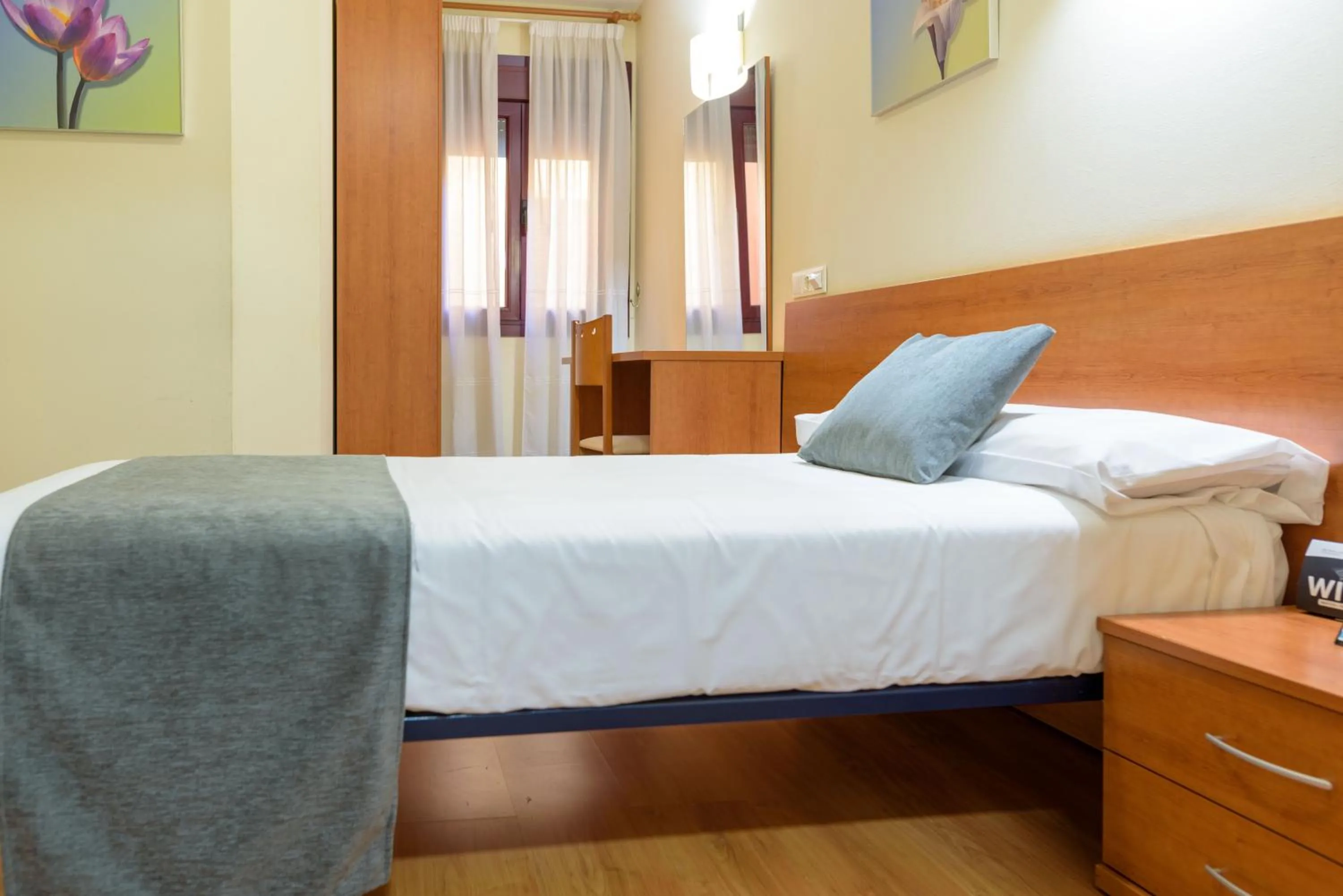 Bed in Alda Plaza Mayor Toro