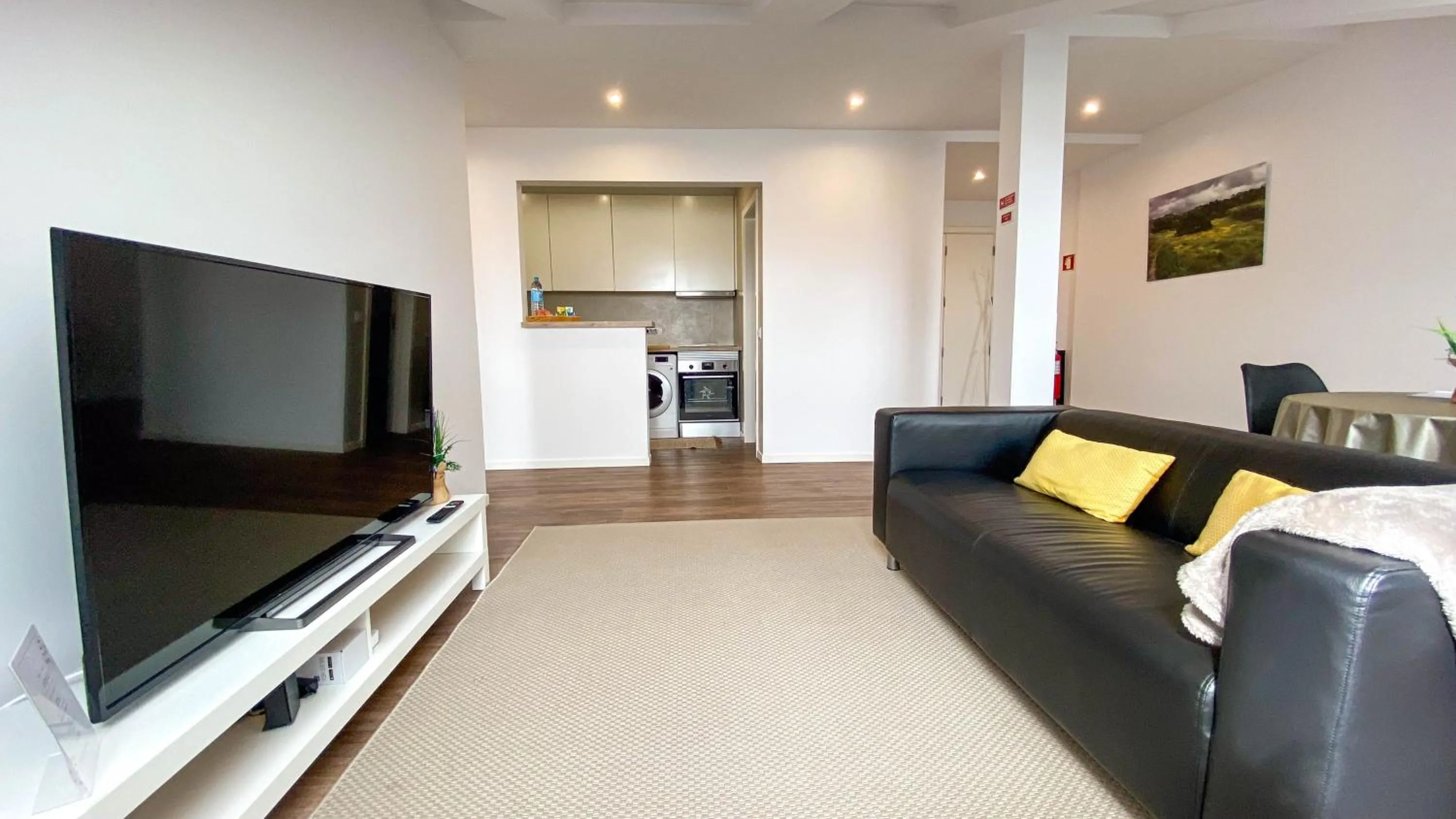 Communal lounge/ TV room in São Miguel Charming House "D" by LFC Apts