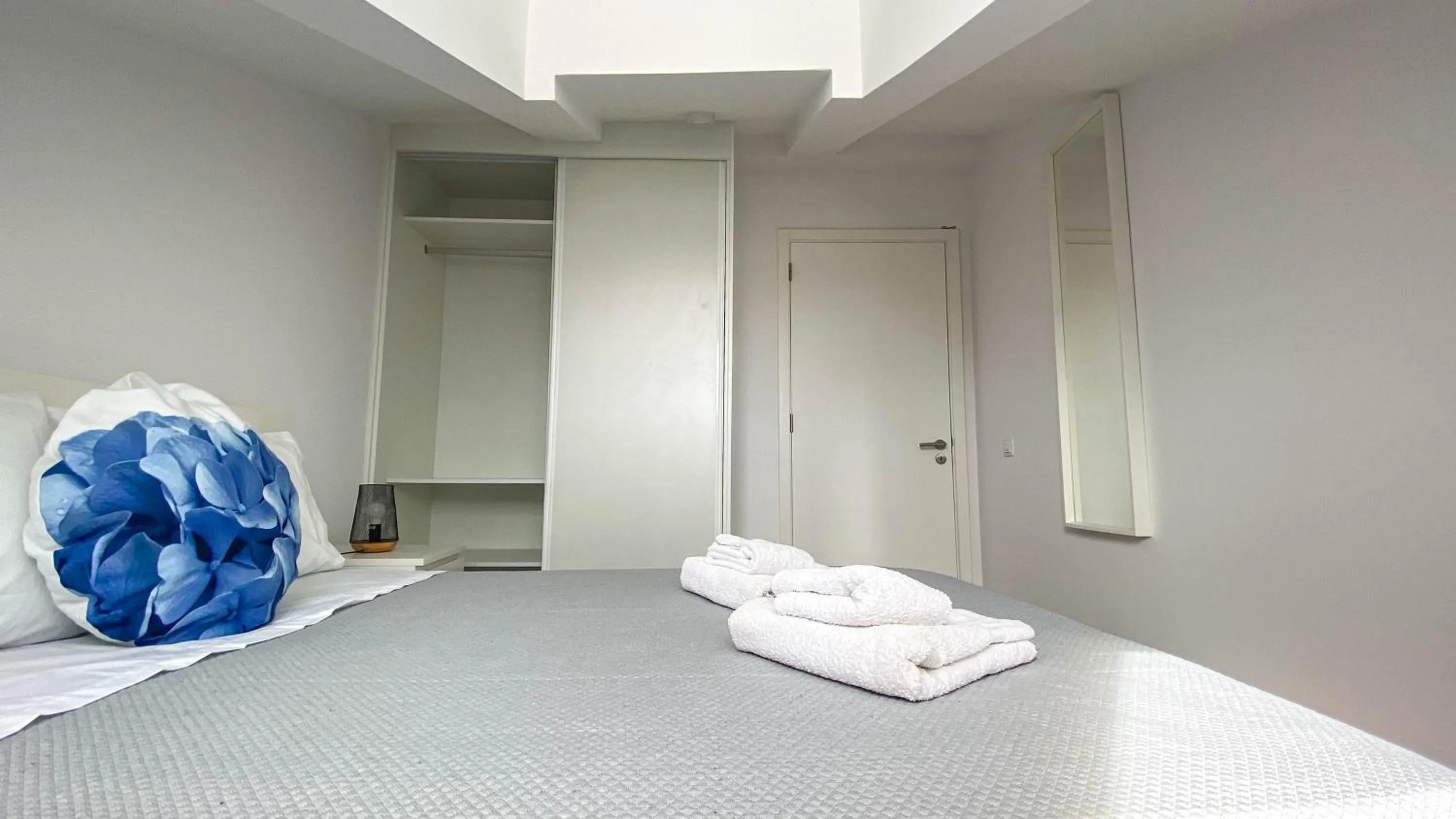 Bed in São Miguel Charming House "D" by LFC Apts