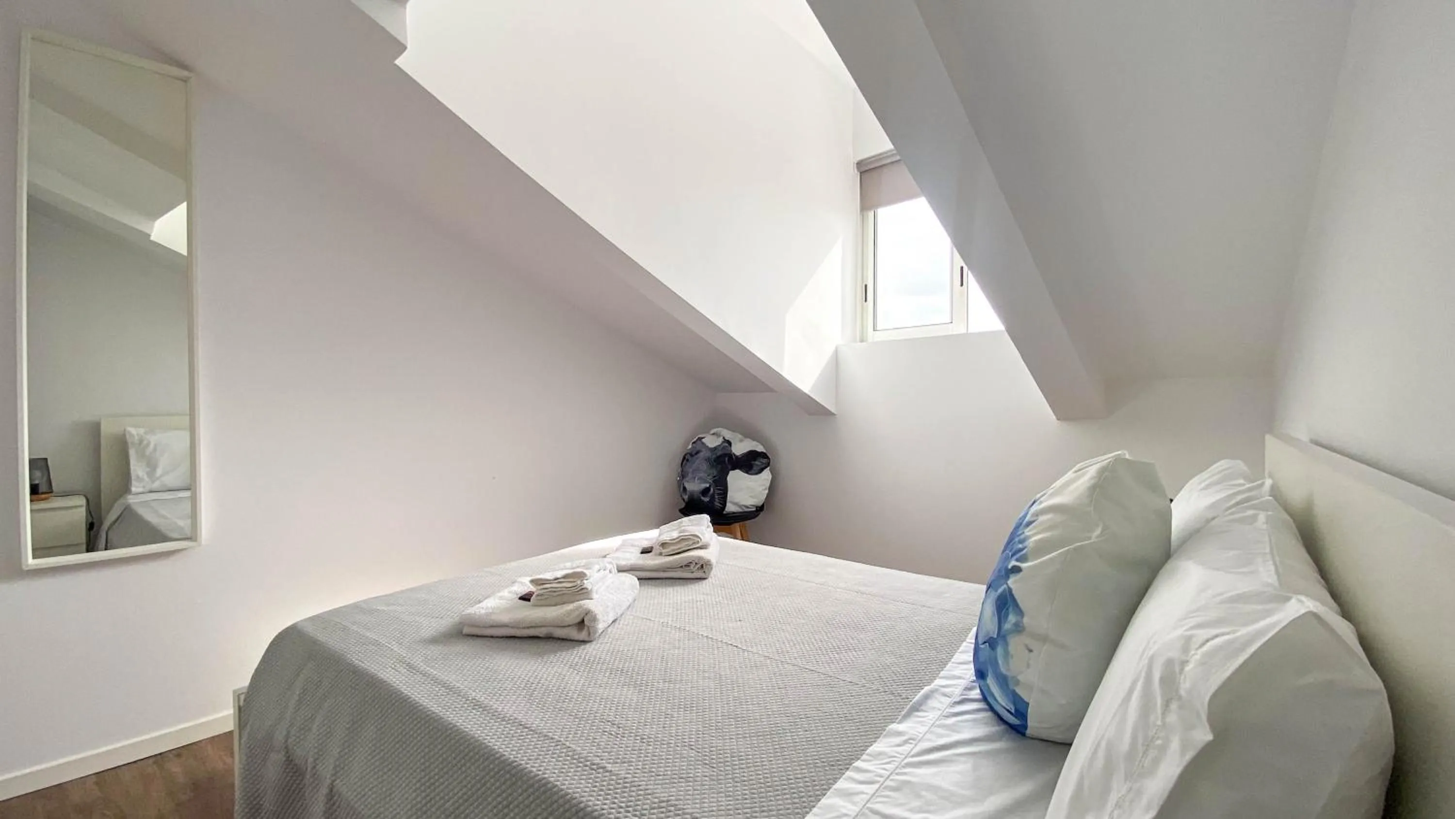 Bed in São Miguel Charming House "D" by LFC Apts