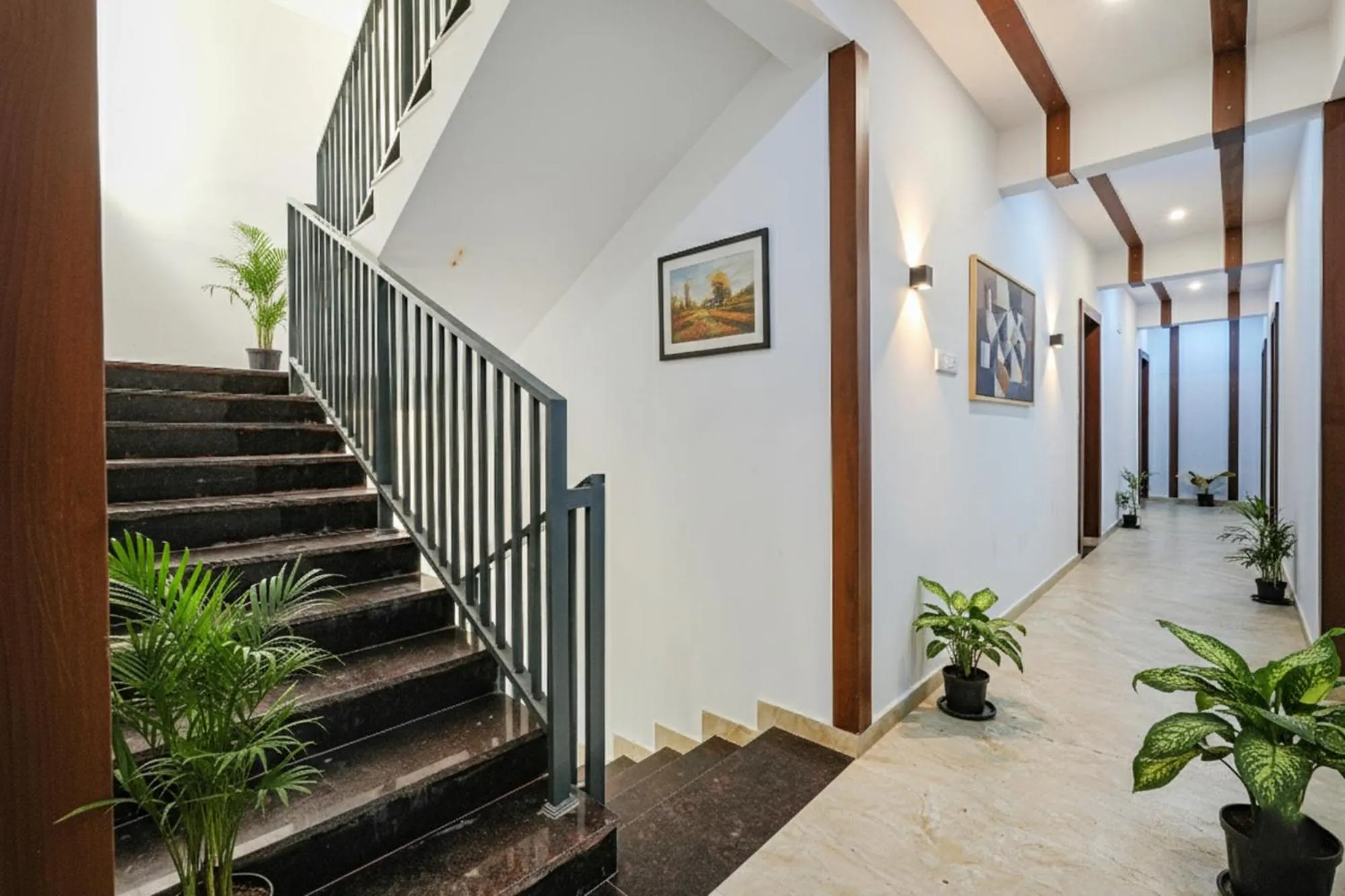 Lobby or reception in FabHotel Tree Suites - Nr Reva University