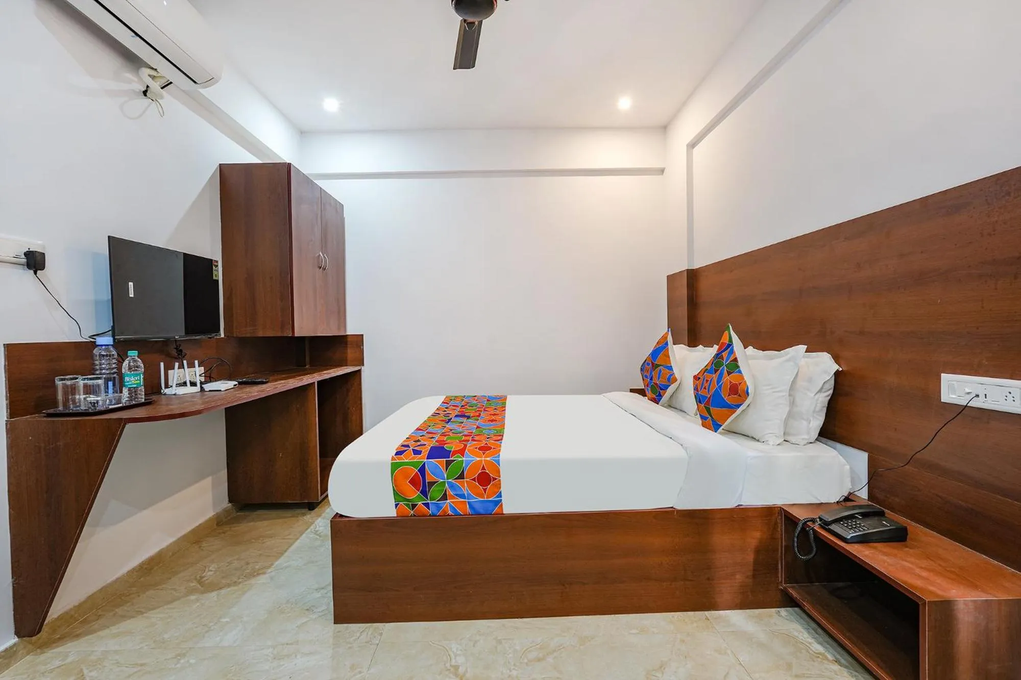 Bed in FabHotel Tree Suites - Nr Reva University