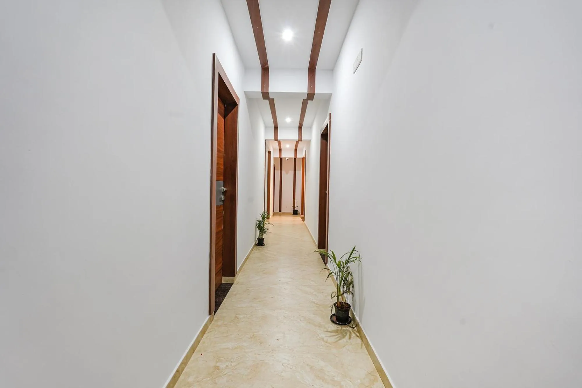 Lobby or reception in FabHotel Tree Suites - Nr Reva University