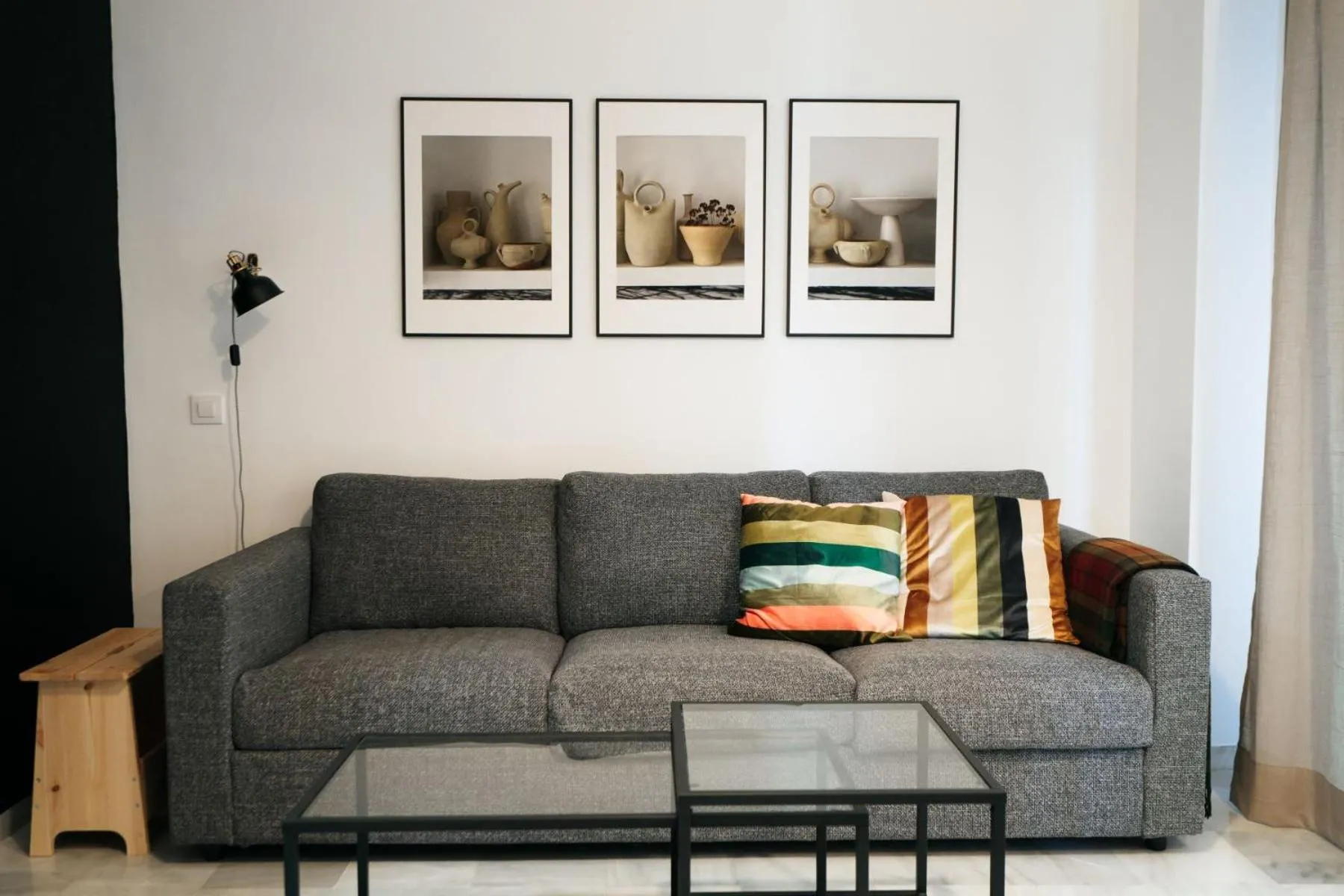Living room in Reyes Católicos Suite Apartment