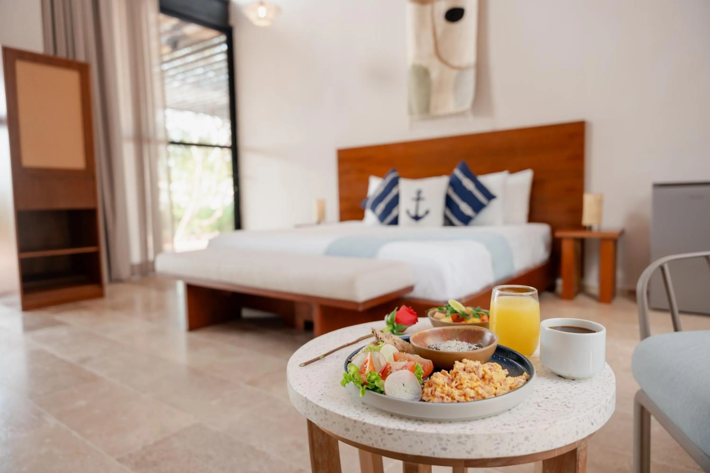 Food, Bed in Totem Beach Club - Celestun