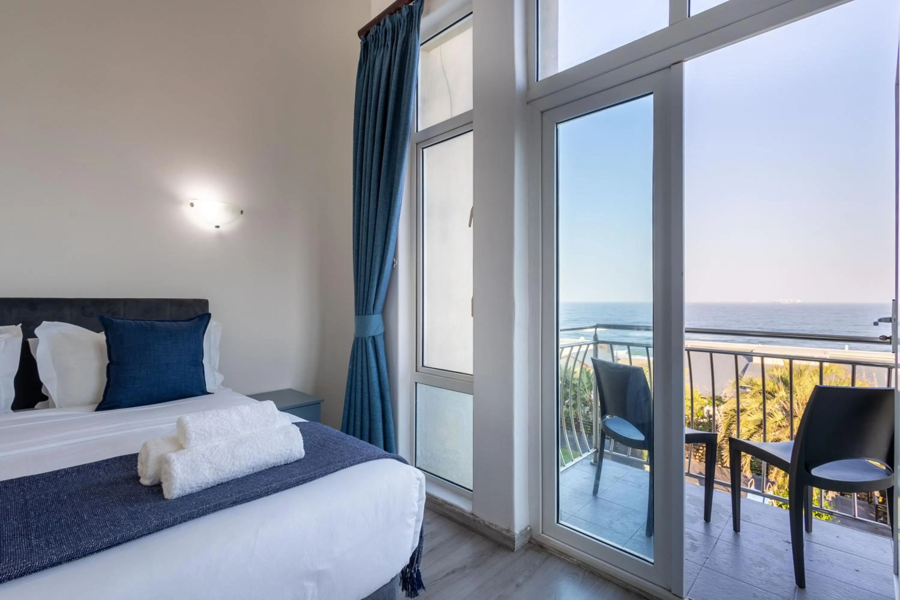 Sea view, Bed in Self-Catering at Ocean Breeze