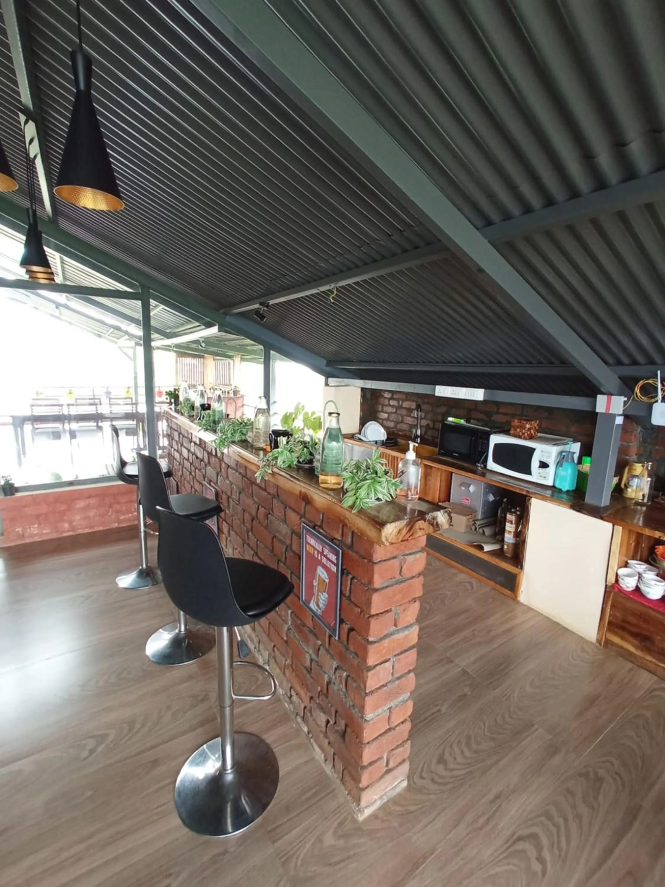 Food and drinks in Moonlight Chillers By LexStays