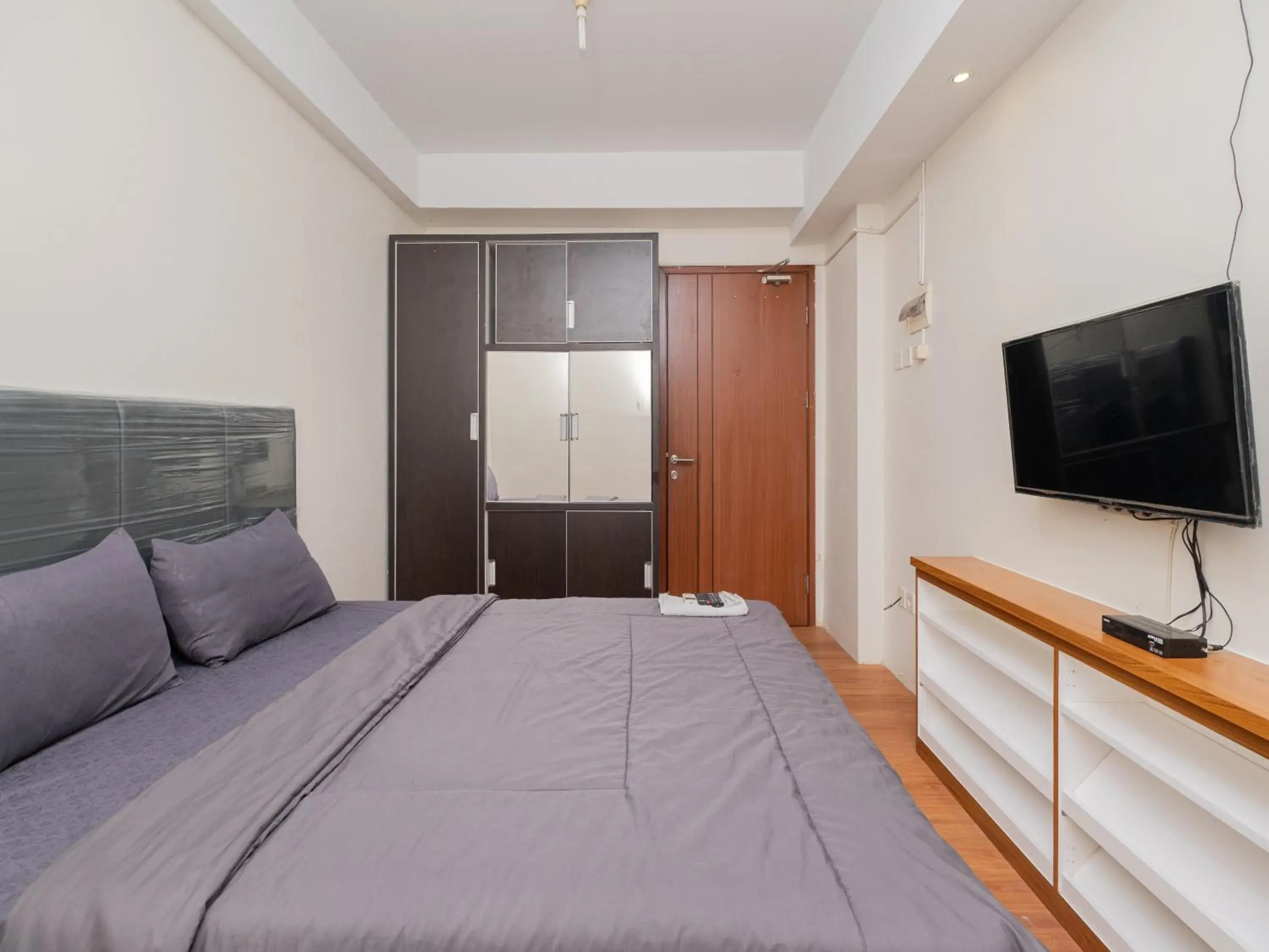 Bedroom, Bed in Apartemen Green Lake View Ciputat by Alfa Rooms Bedroom, Bed in Apartemen Green Lake View Ciputat by Alfa Rooms