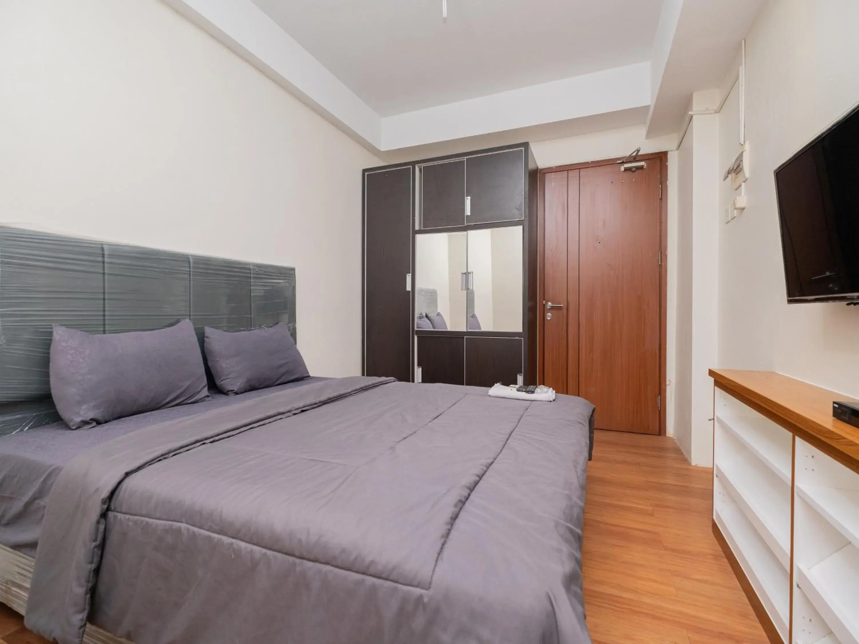 Bedroom, Bed in Apartemen Green Lake View Ciputat by Alfa Rooms Bedroom, Bed in Apartemen Green Lake View Ciputat by Alfa Rooms