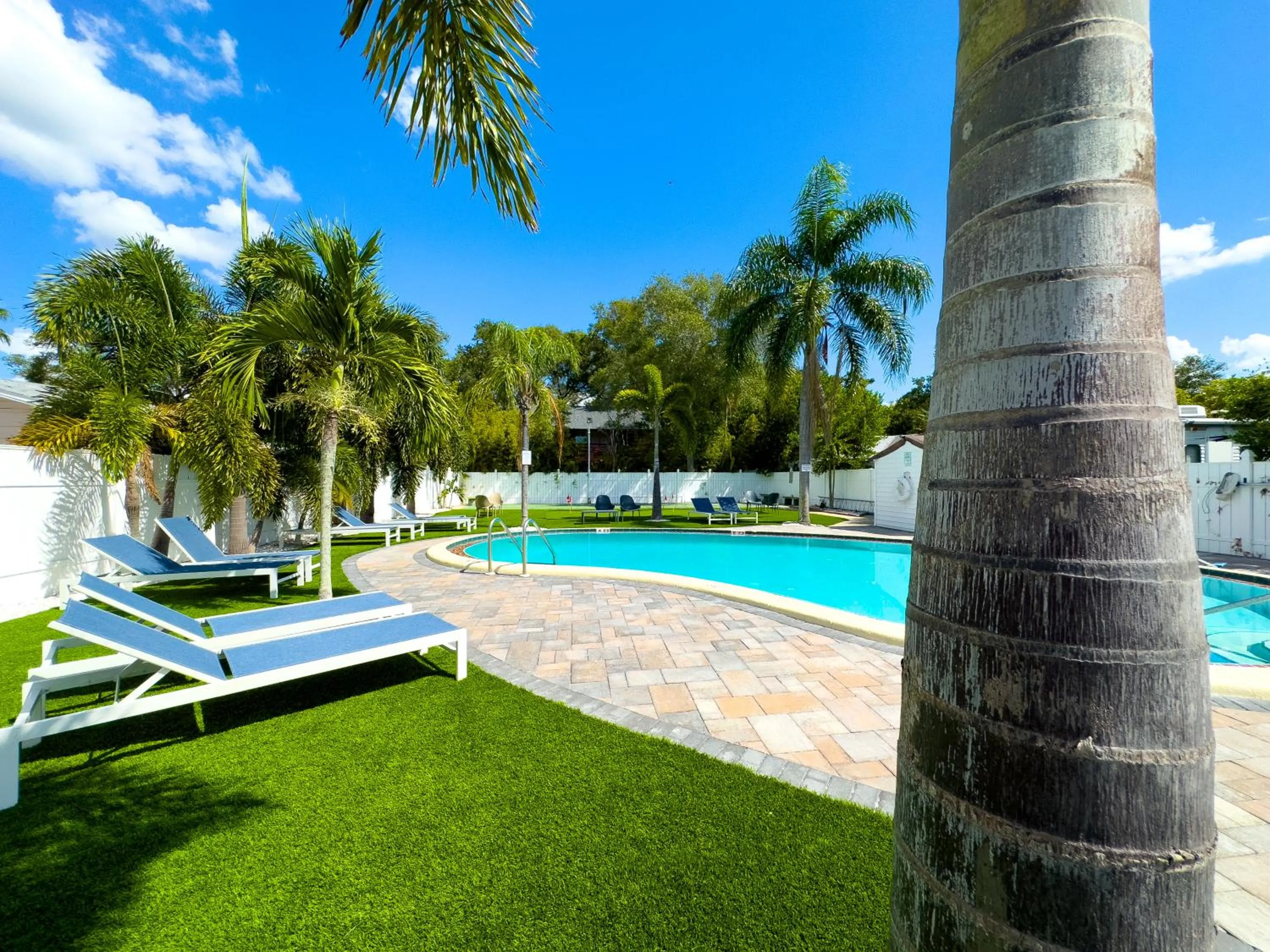Swimming Pool in Summerside Inn,clearwater belleair