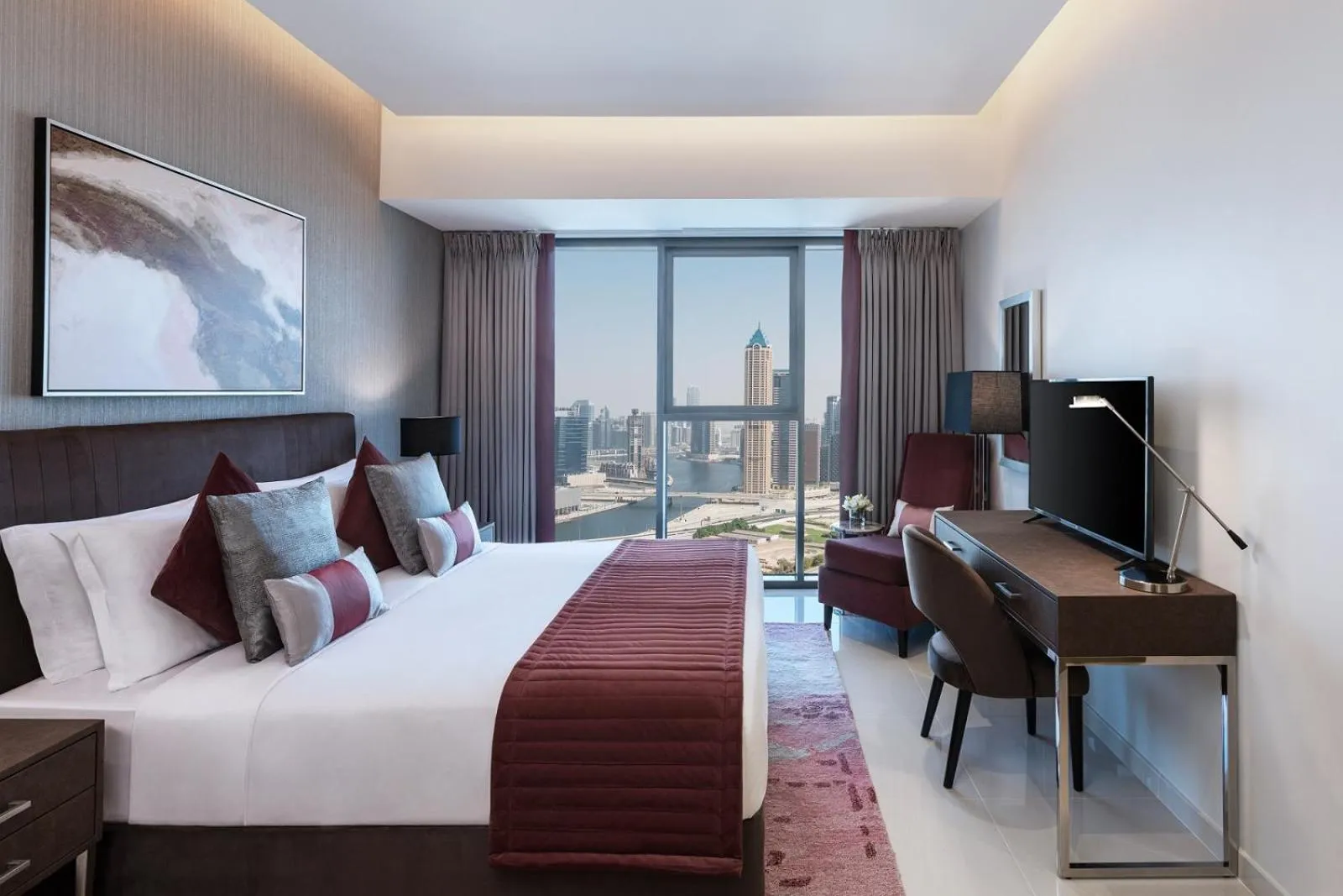 TV and multimedia, Bed in DAMAC Maison Aykon City Dubai